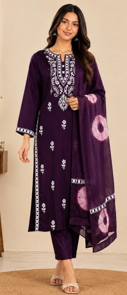 Below knee Embroidered Kurta, Trouser/Pant & Dupatta Set-image-10