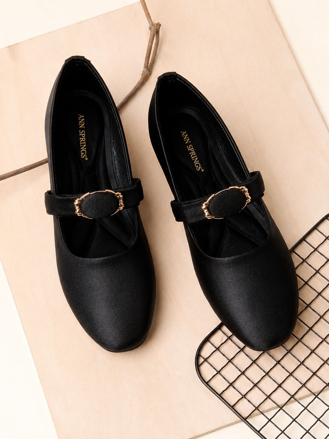 Women Bellies Sandal-image-11
