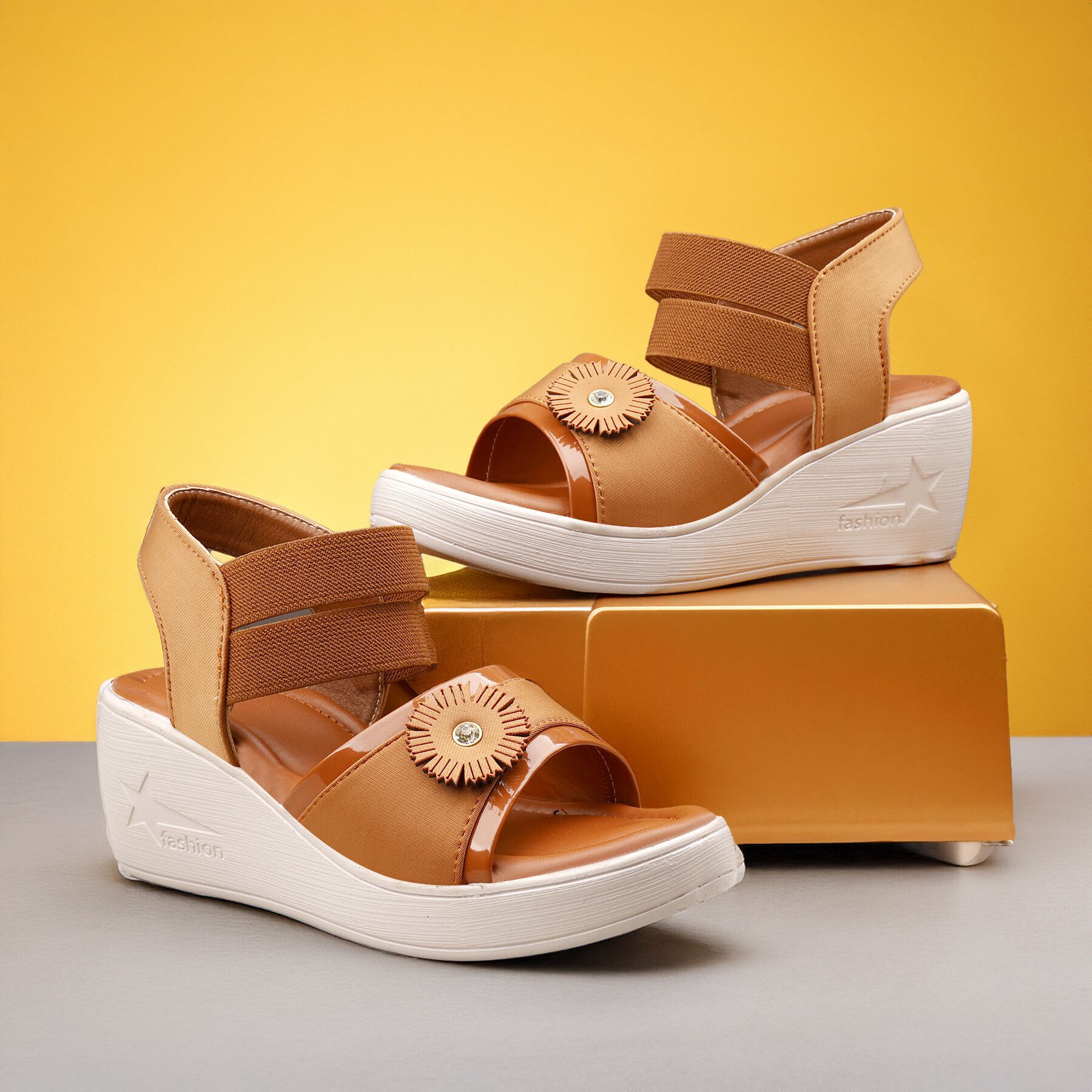 shozie Women Wedges Sandal-picture-29