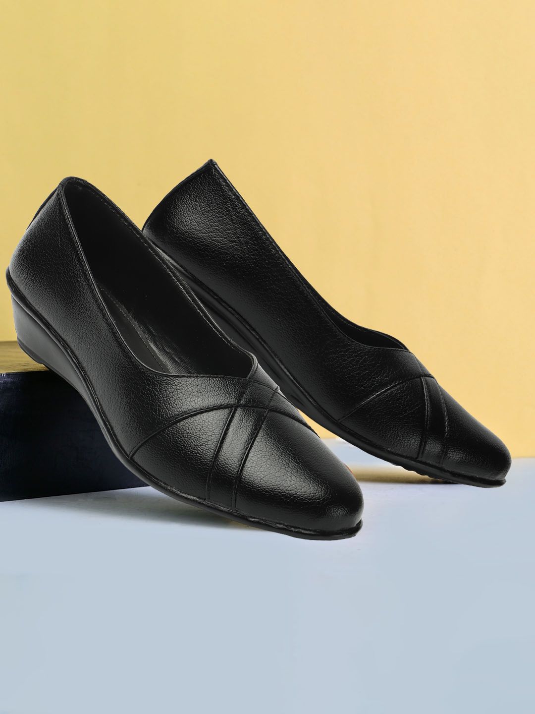 Women Bellies Sandal-image-34