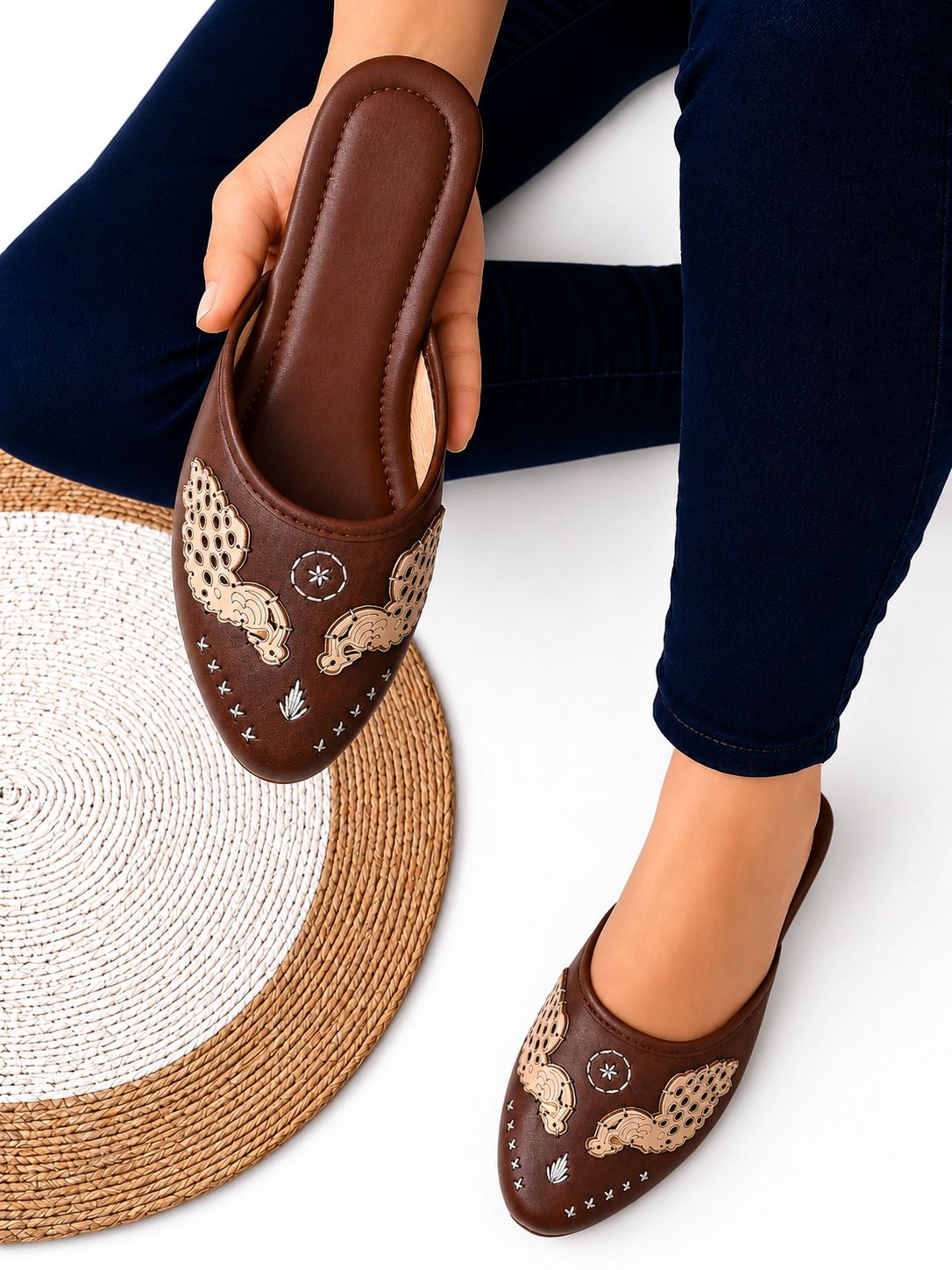 ladyfoot Women Flats Sandal-picture-21