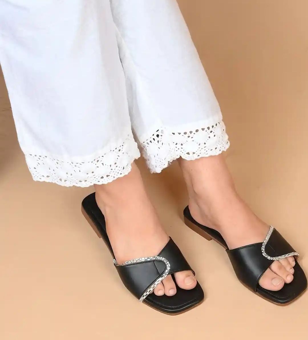 Women Flats Sandal-image-37