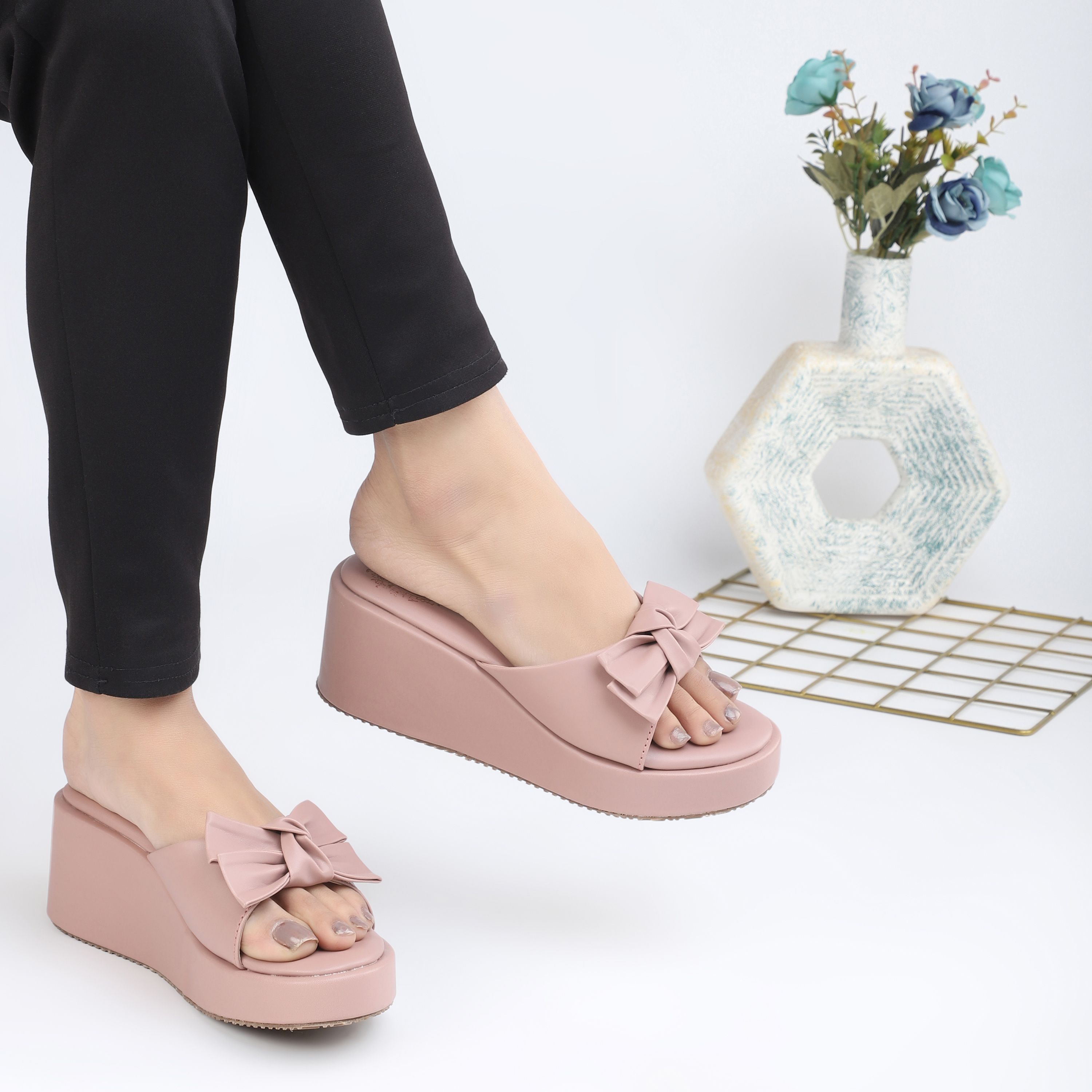 heelhaven Women Wedges Sandal-picture-20