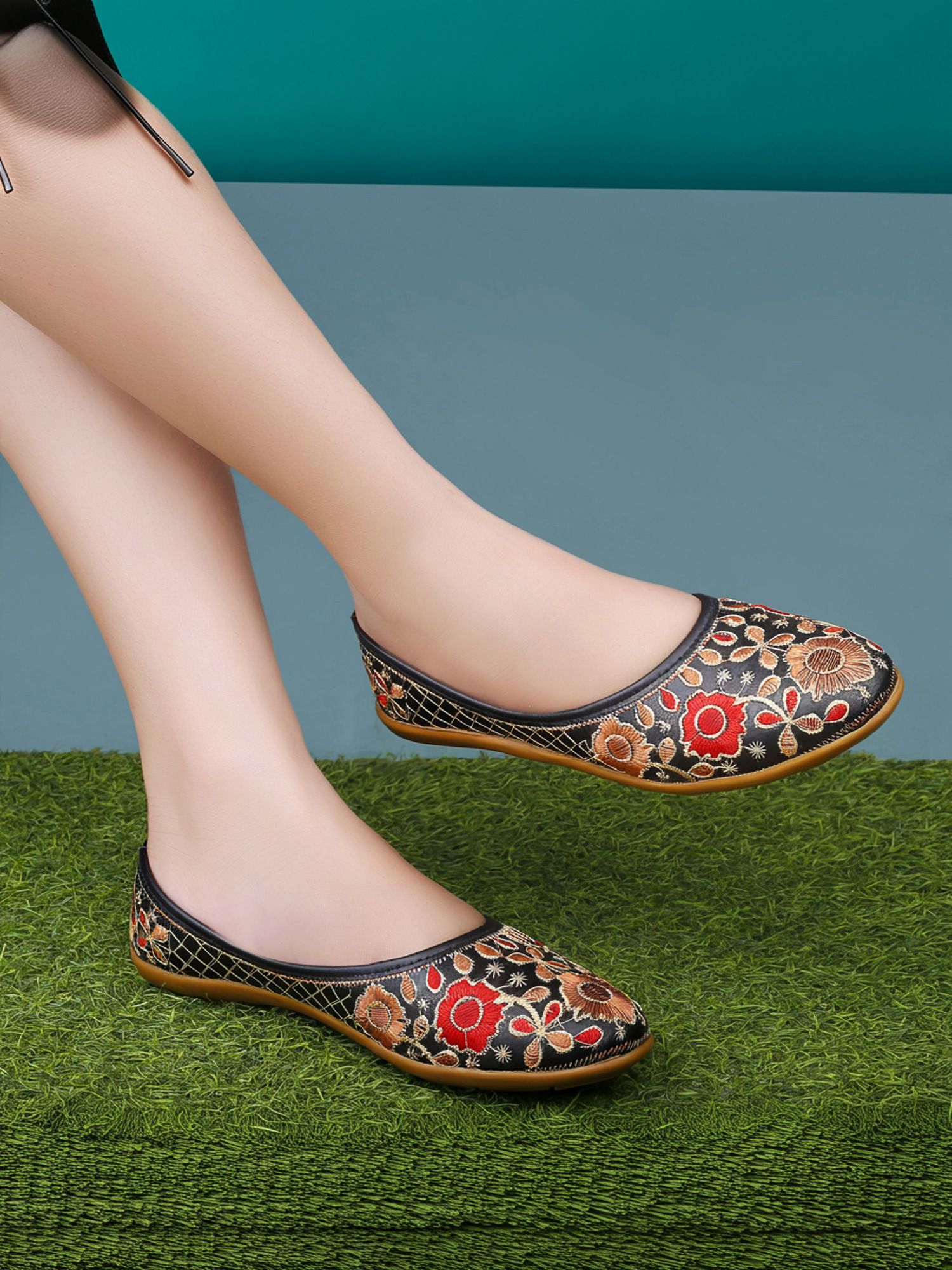 Women Bellies Sandal