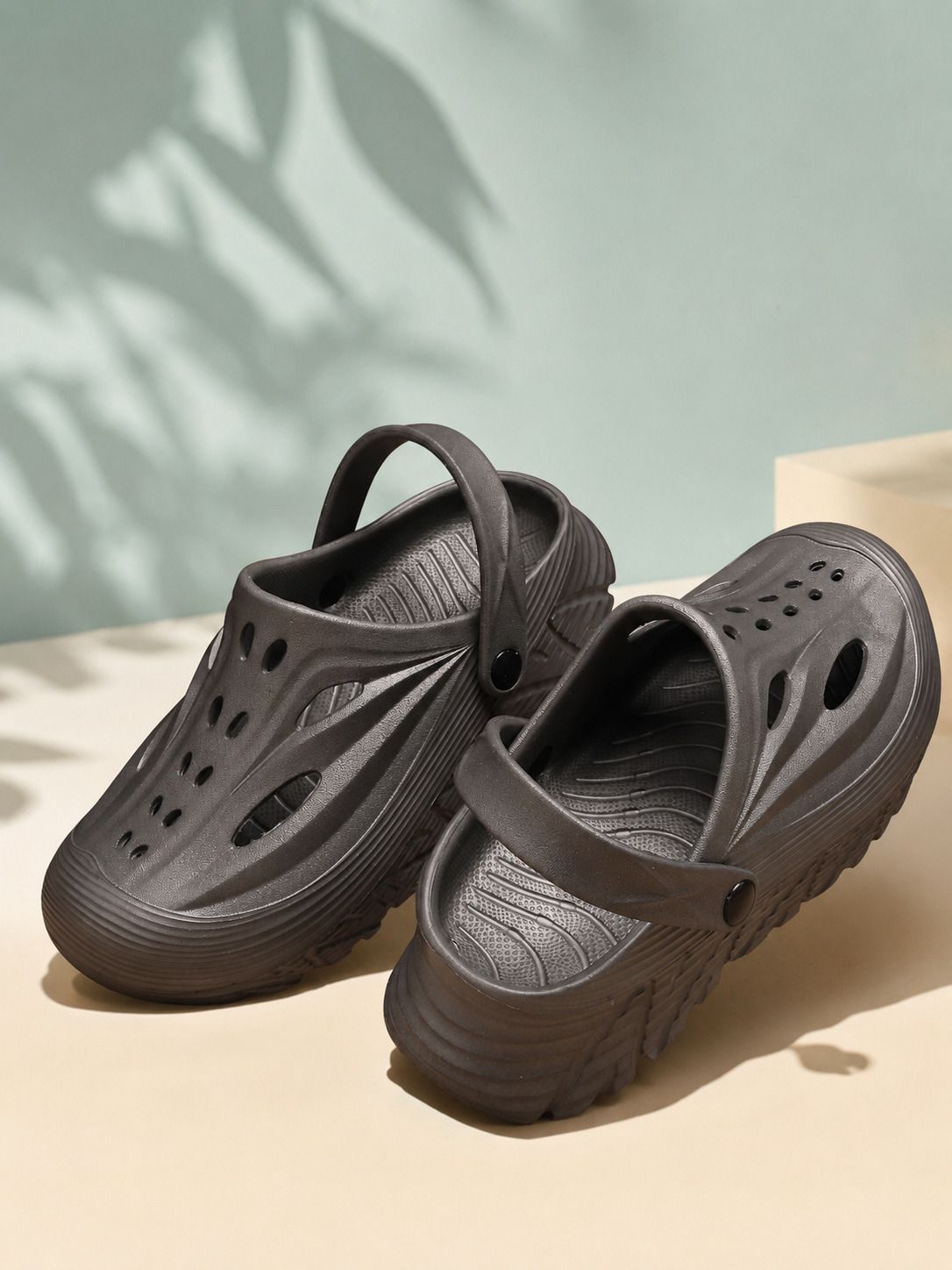 athree Men Clogs Sandal-picture-19