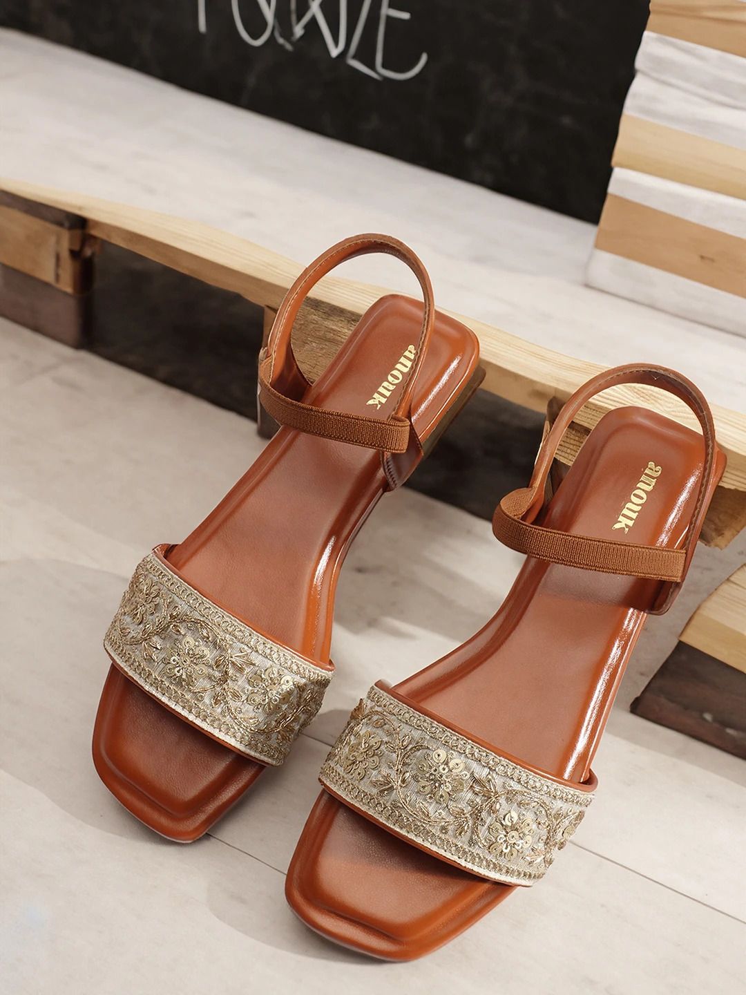 Women Flats Sandal-image-14