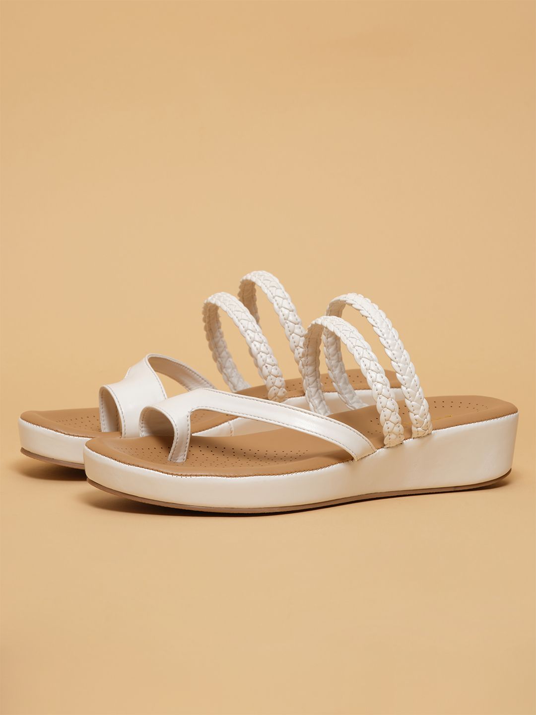eridani Women Flats Sandal-picture-24