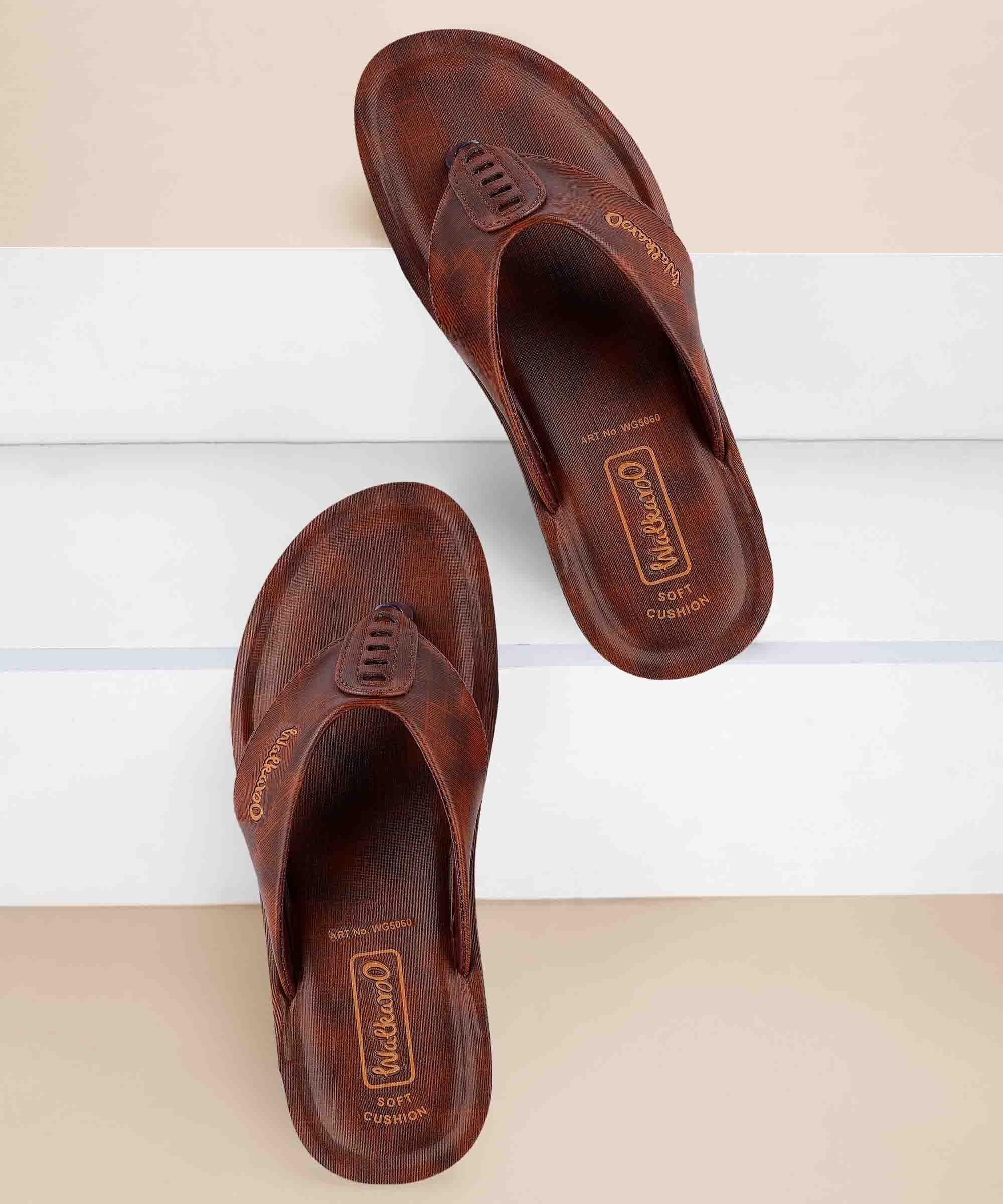 walkaroo Men Sandal-picture-16