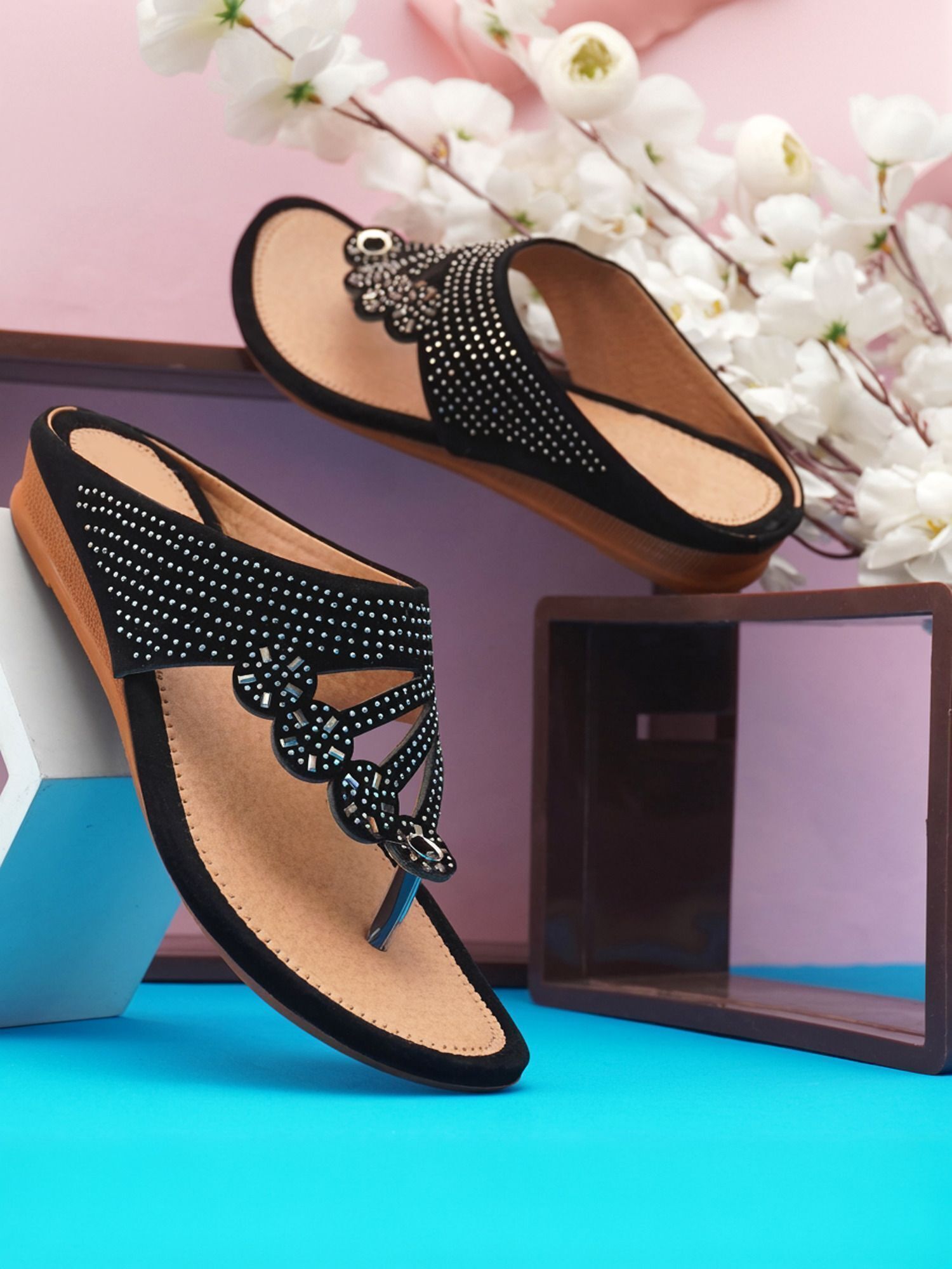 madam maya Women Flats Sandal-picture-1
