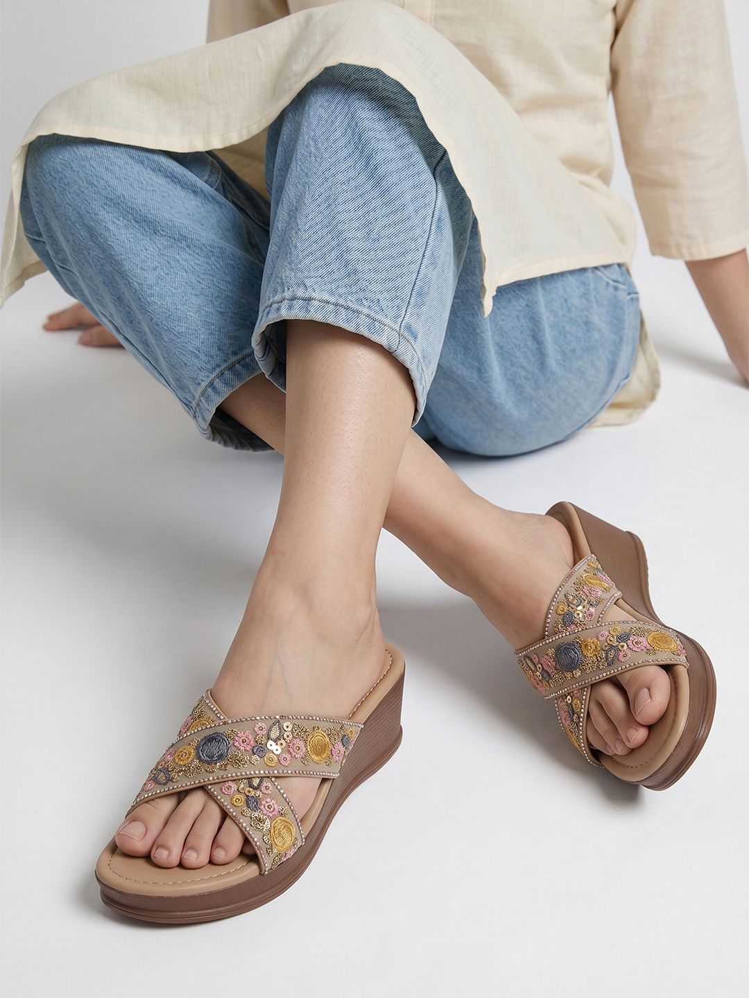 dipyo Women Wedges Sandal-picture-30