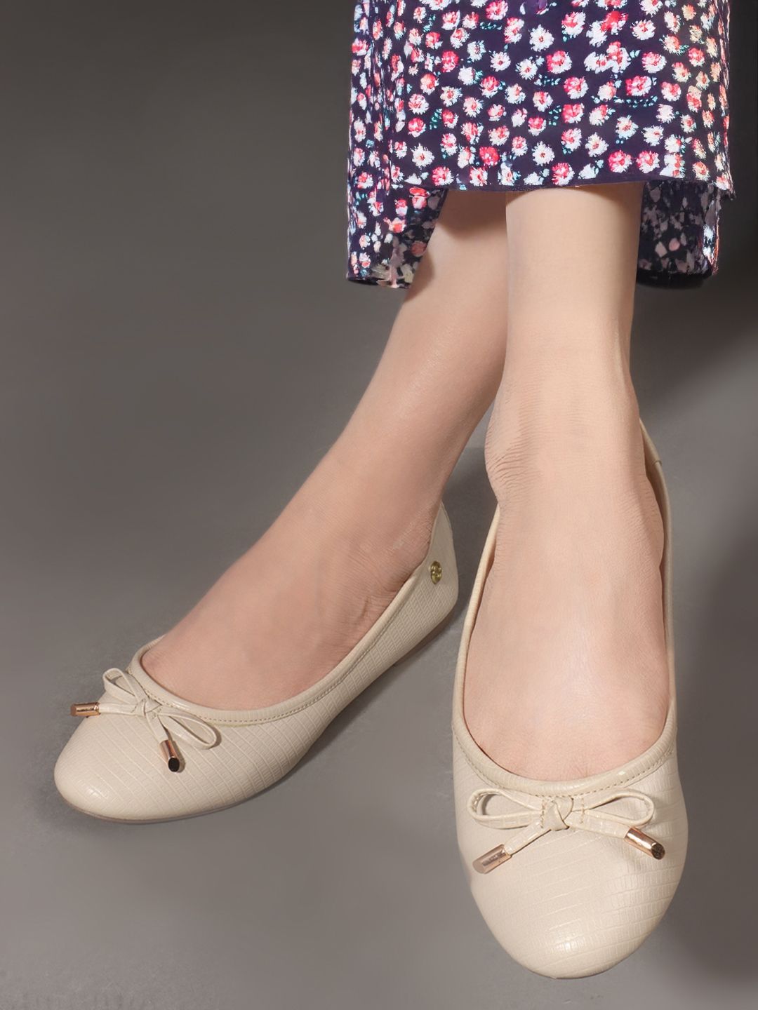 Women Women's Textured Party Ballerinas with Bows Bellies Sandal-image-2