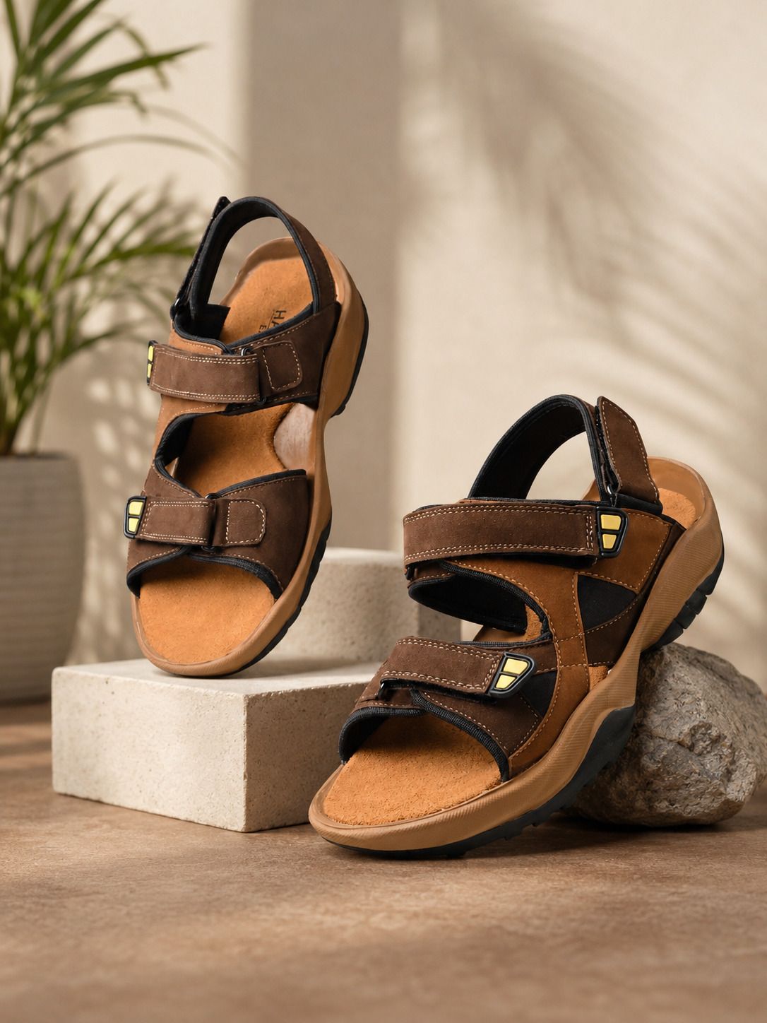 fav shoes Men Sandal-picture-24