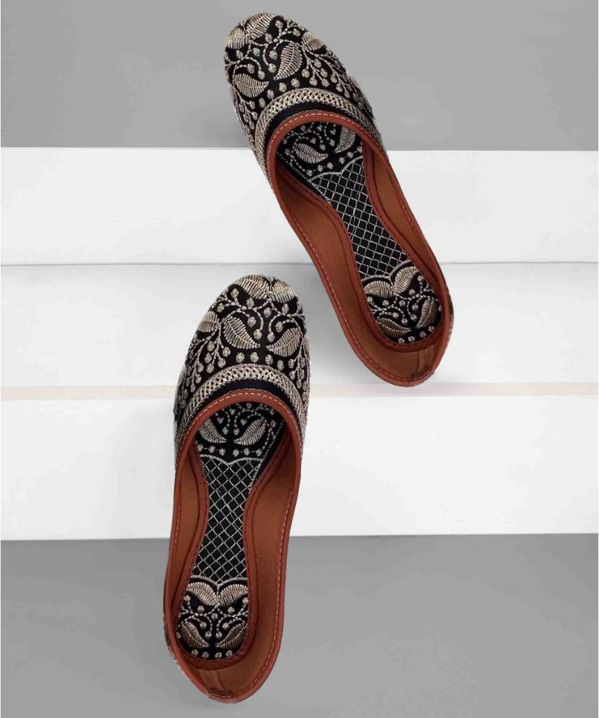 Women Bellies Sandal-image-11
