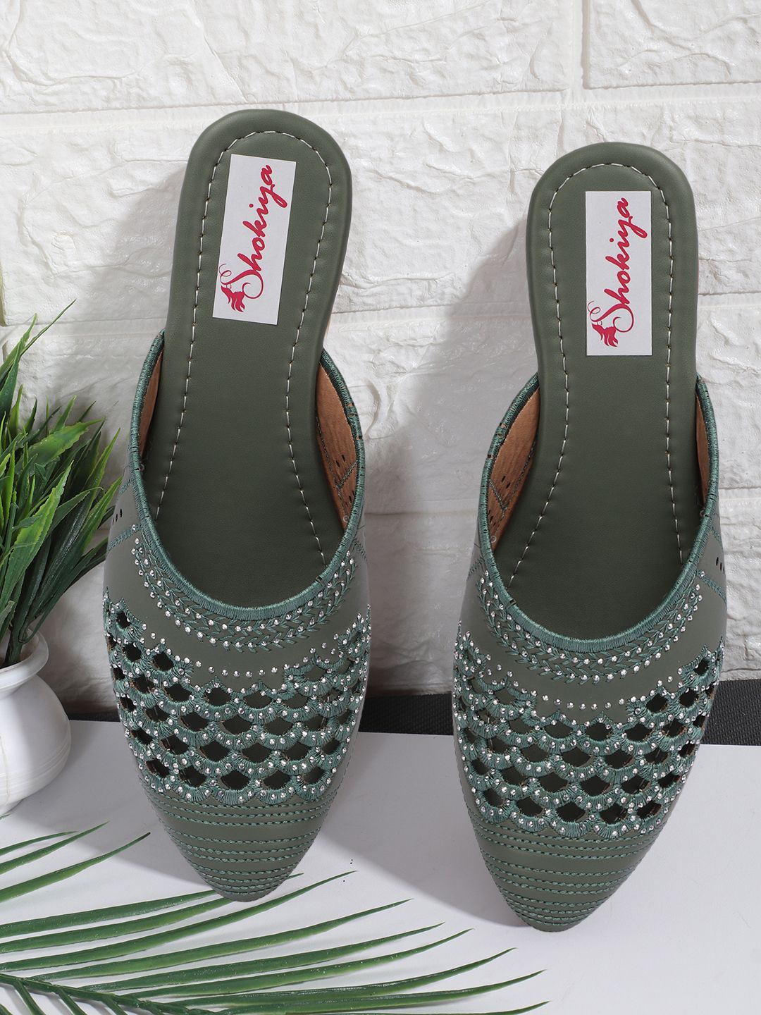 Women Flats Sandal-image-40