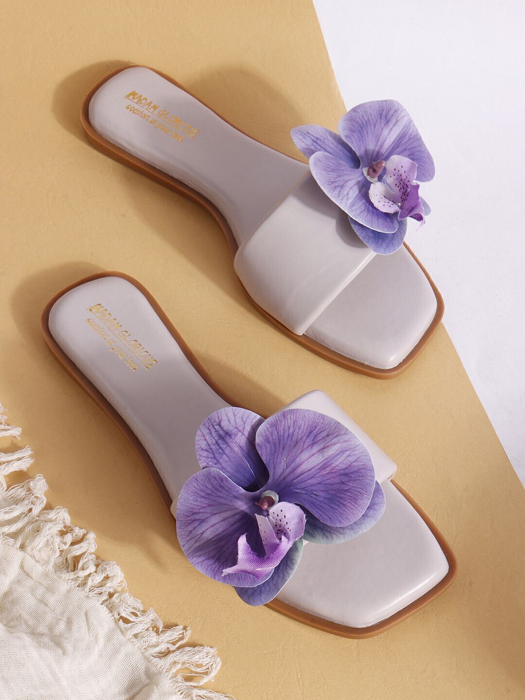madam glorious Women Flats Sandal-picture-13