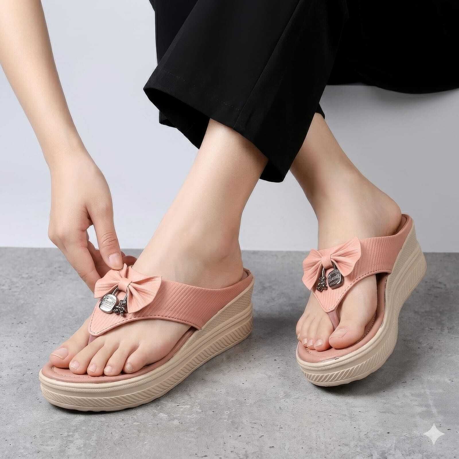 t-rock Women Wedges Sandal-picture-37