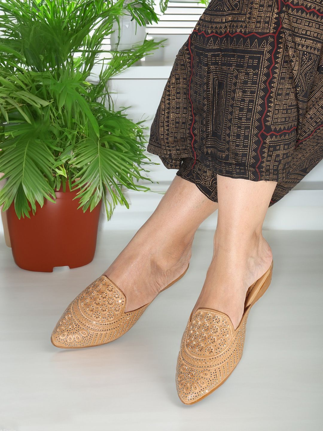 bambam Women Flats Sandal-picture-30