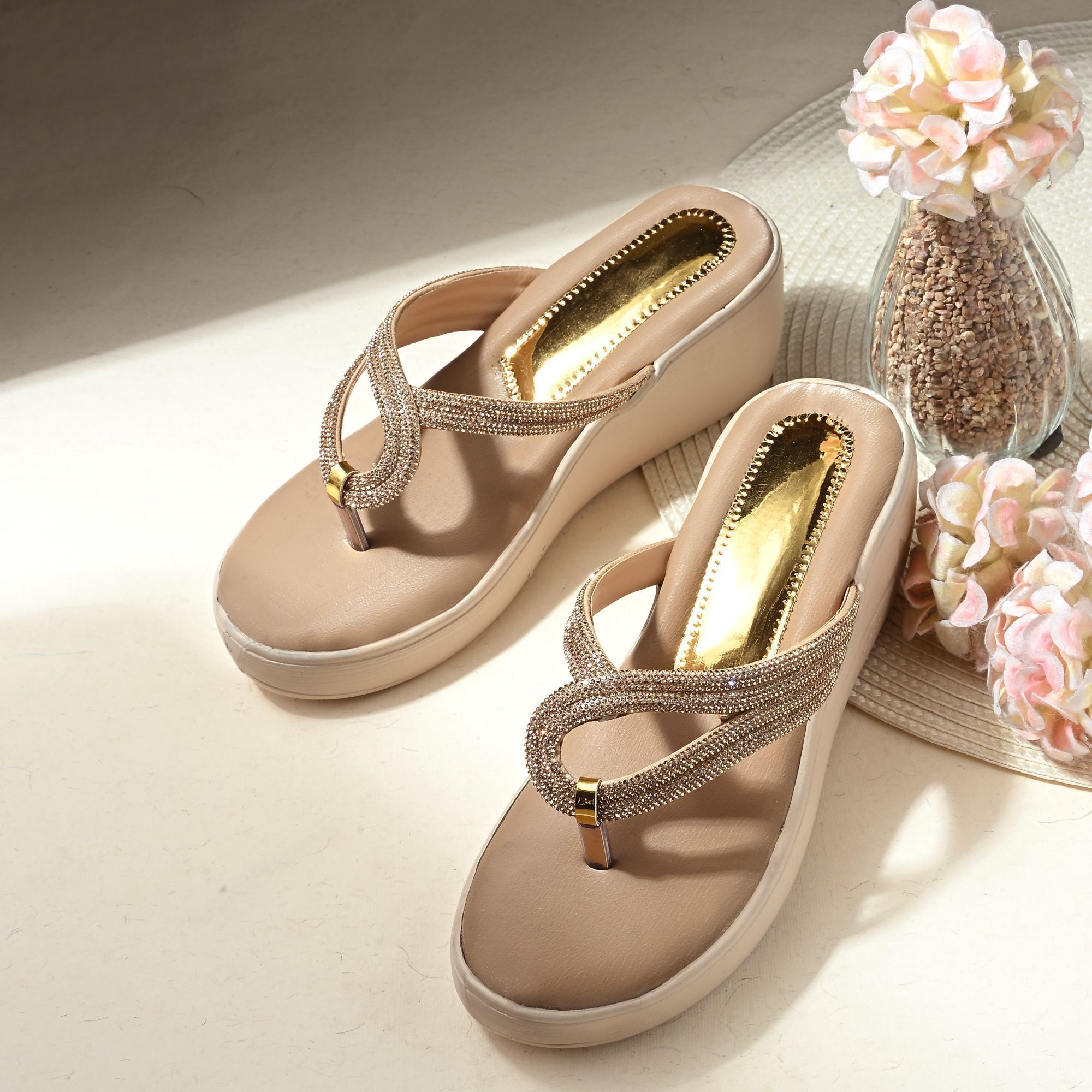 roadster Women Wedges Sandal-picture-11