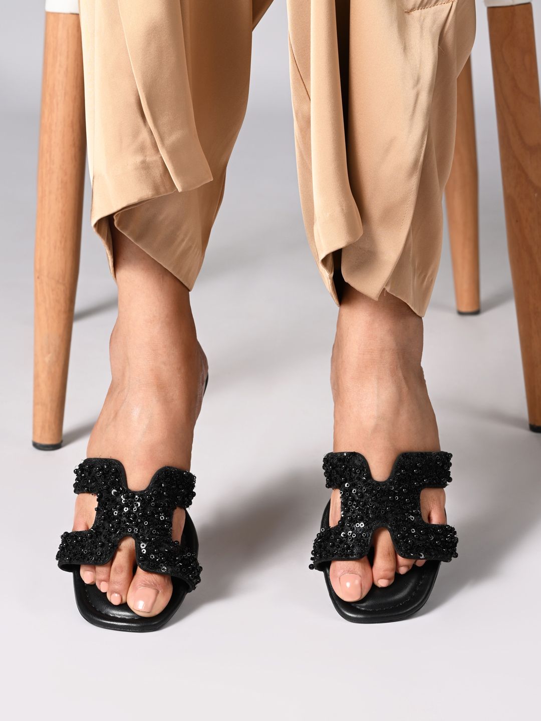 cai Women Flats Sandal-picture-10