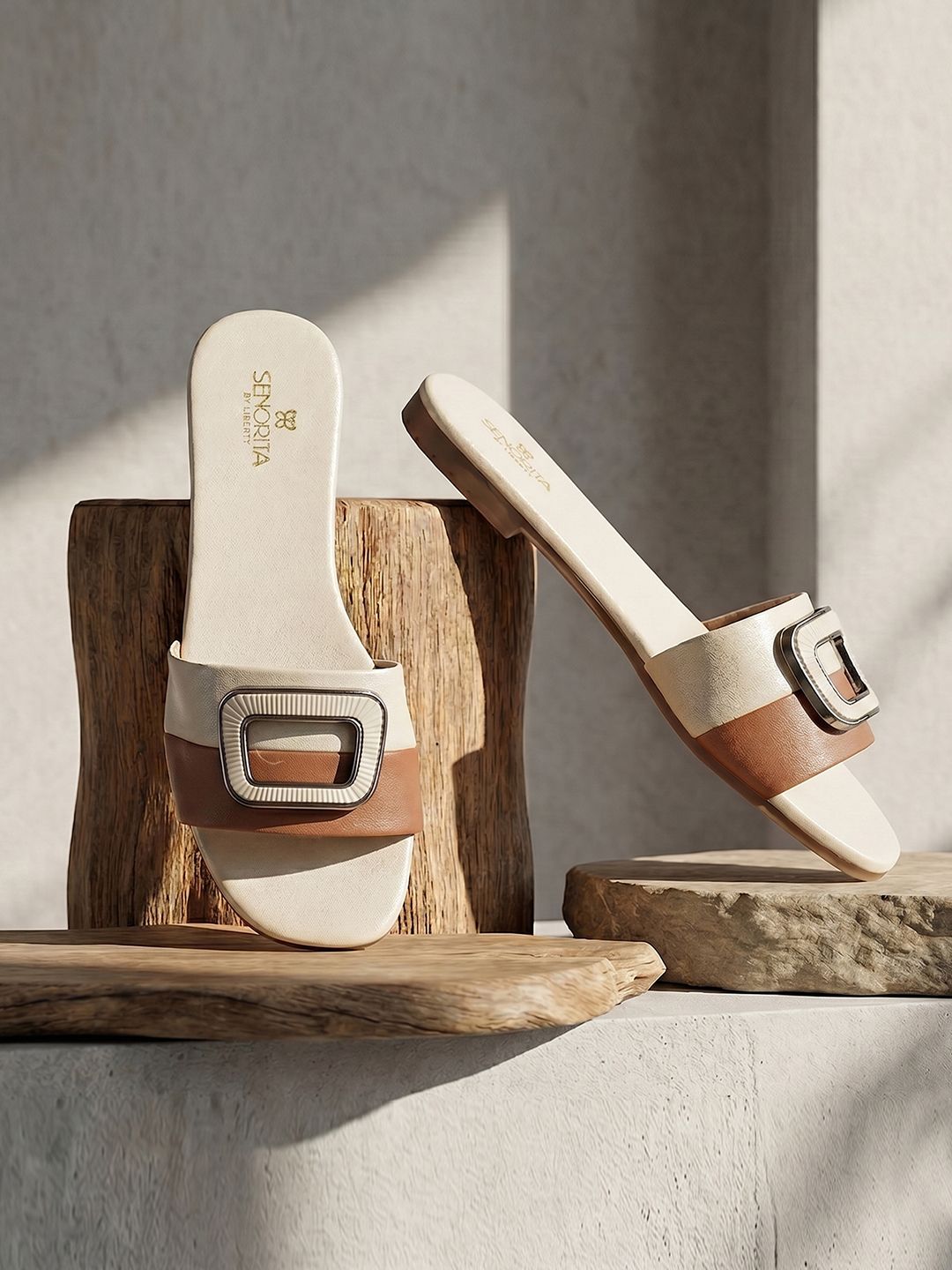 women flats sandal