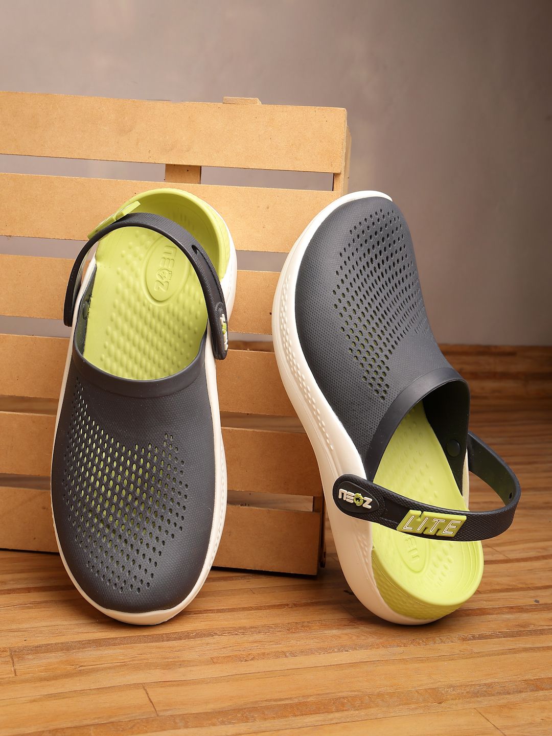 neoz Men Clogs Sandal-picture-21