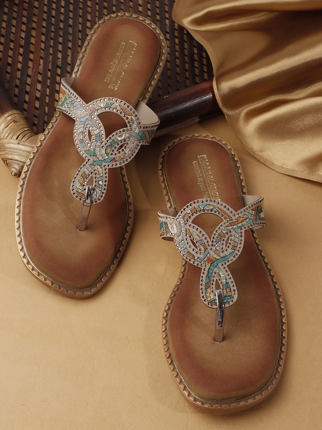 madam glorious Women Flats Sandal-picture-11