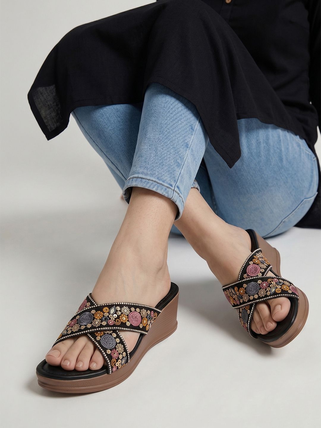 dipyo Women Wedges Sandal-picture-31