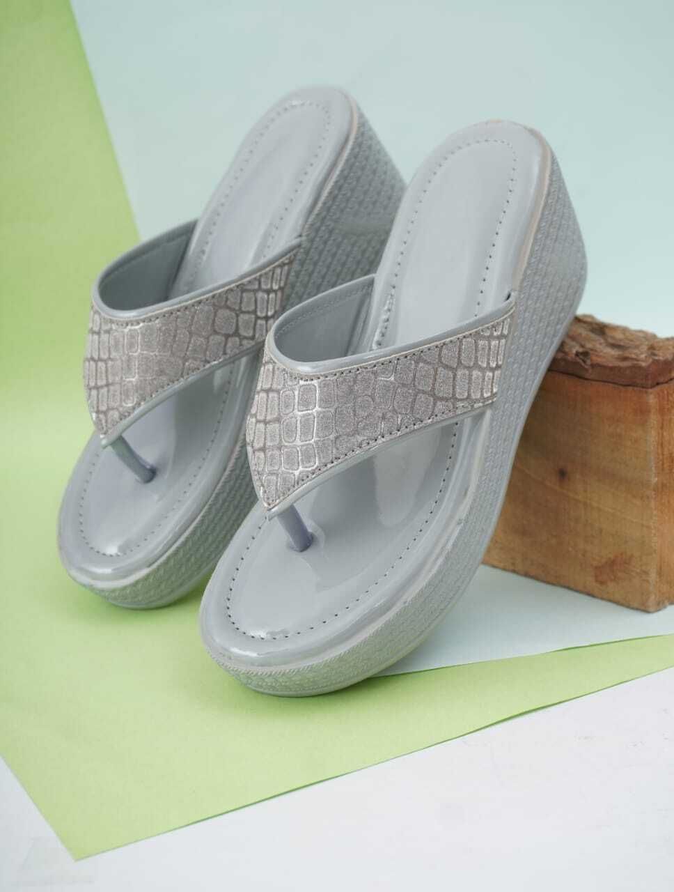 shozie Women Wedges Sandal-picture-15