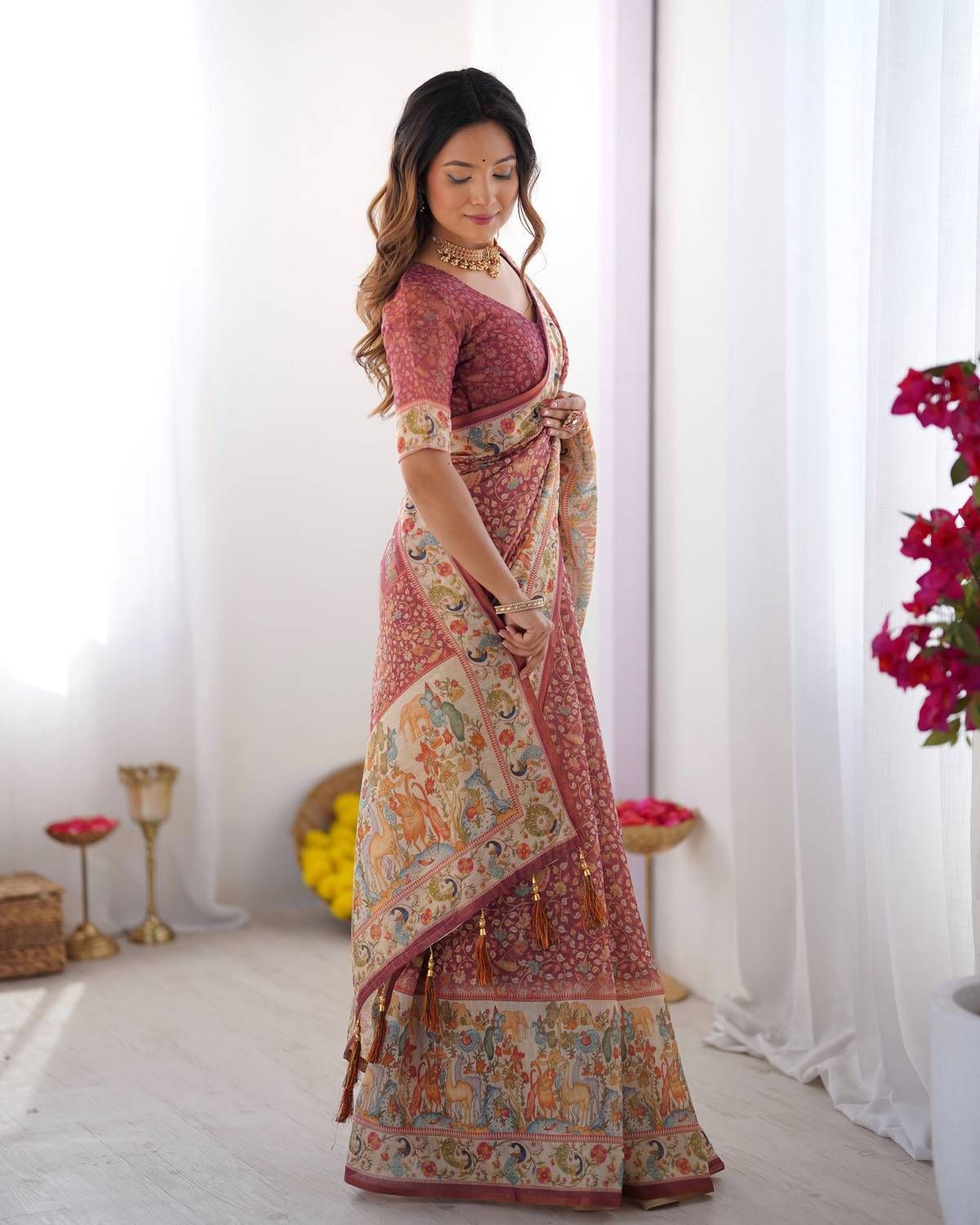 Printed, Floral Print, Paisley, Animal Print, Digital Print Bollywood Linen Saree