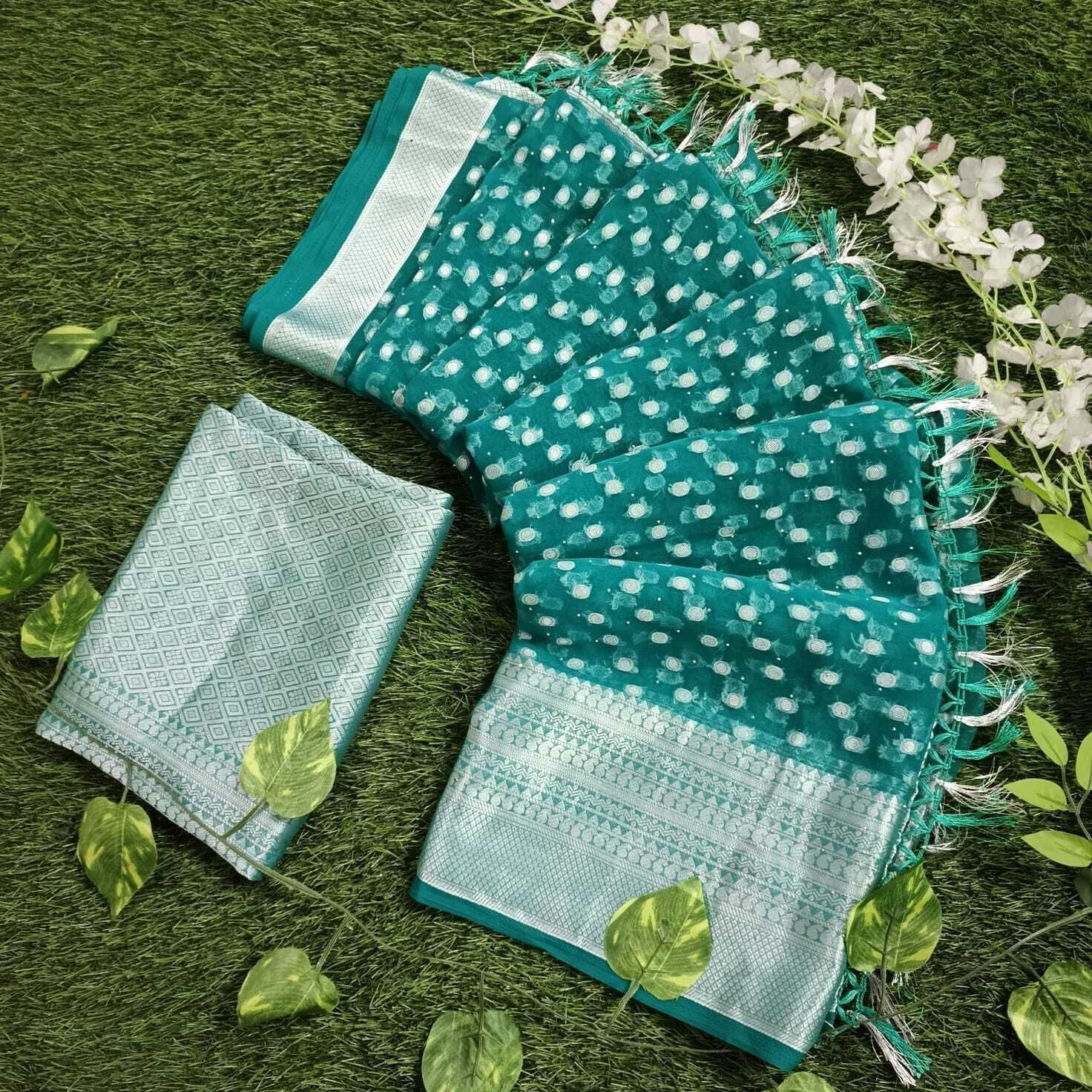 houseofcommon Embroidered Bollywood Polyester Saree-picture-18