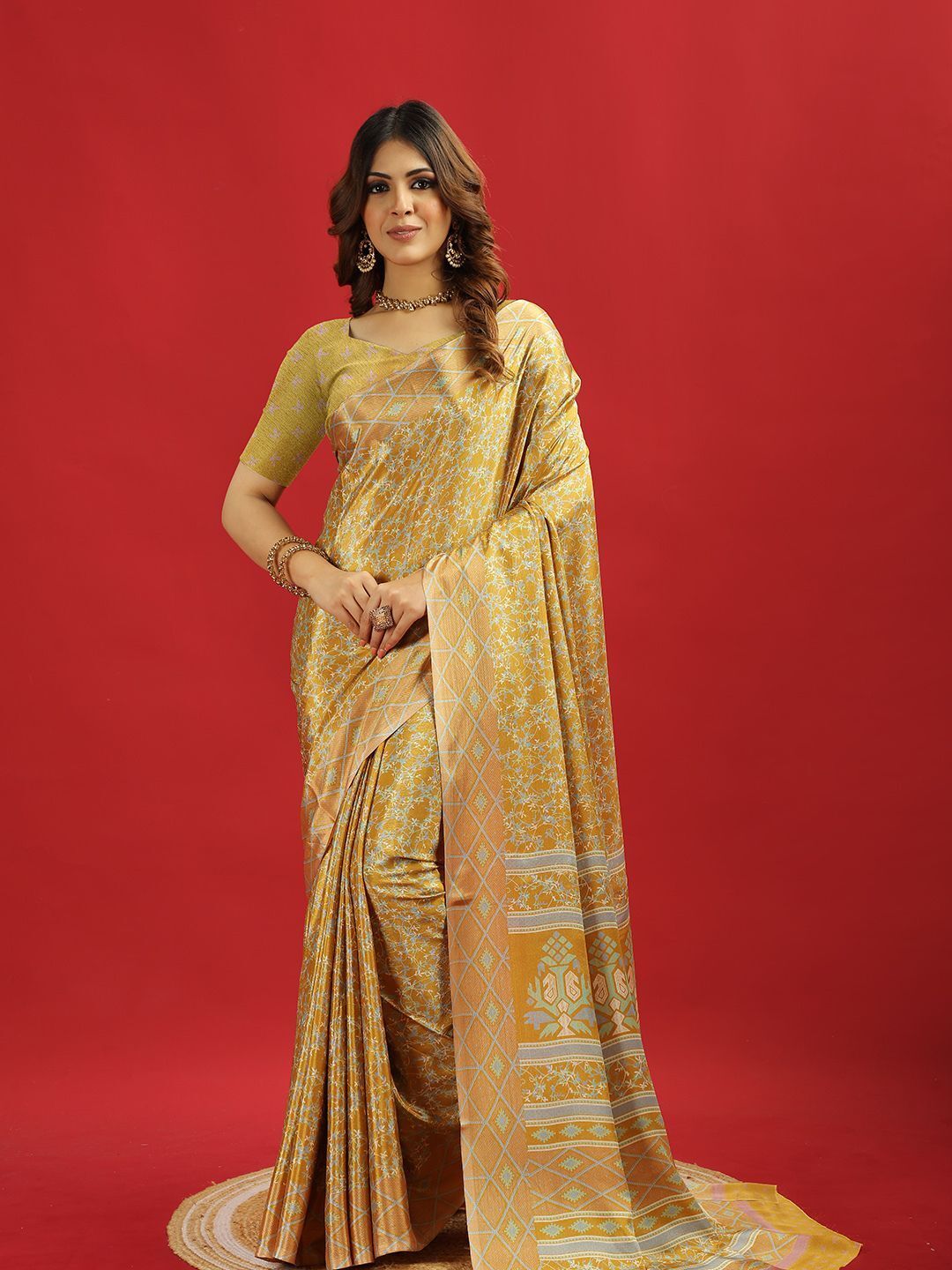 houseofcommon Printed Bollywood Crepe Saree-picture-22