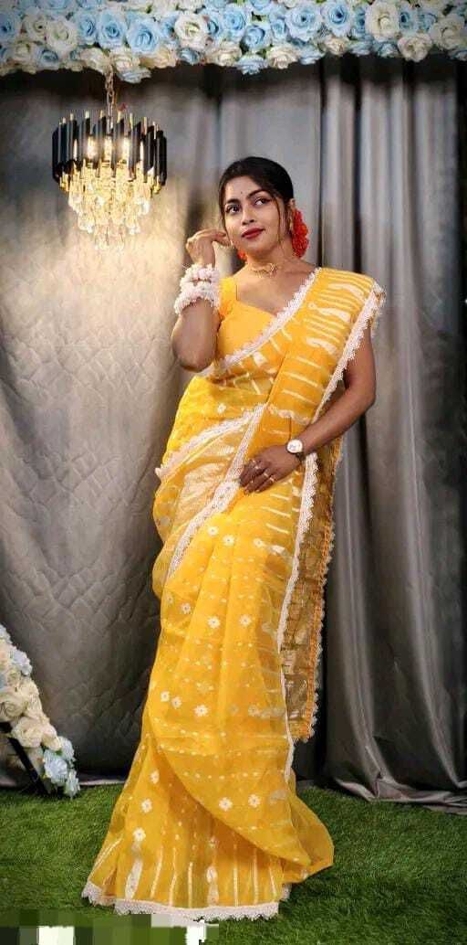 Embroidered Jamdani Handloom Cotton Blend Saree