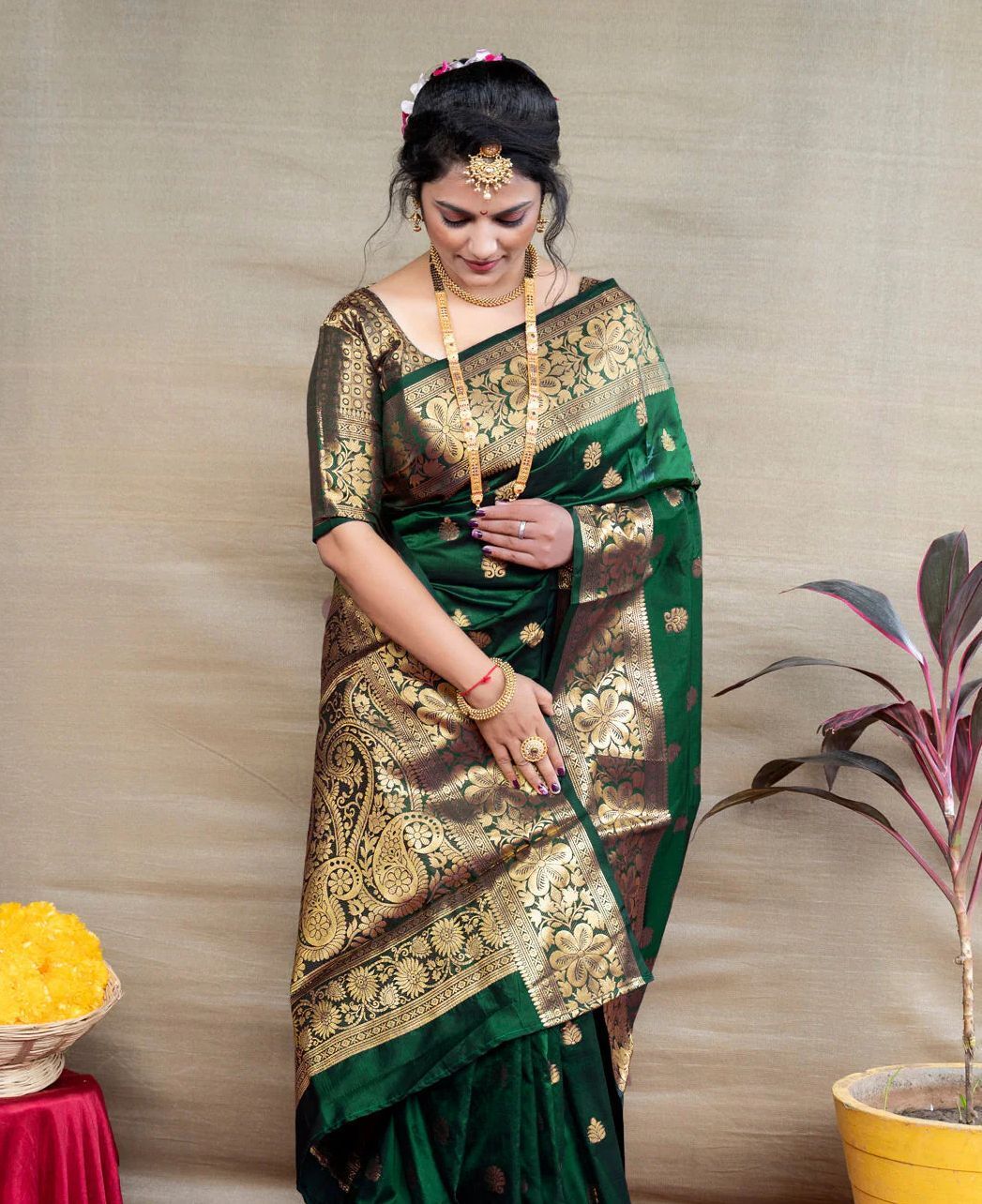 abhilipsa Woven Banarasi Silk Blend, Pure Silk Saree-picture-12