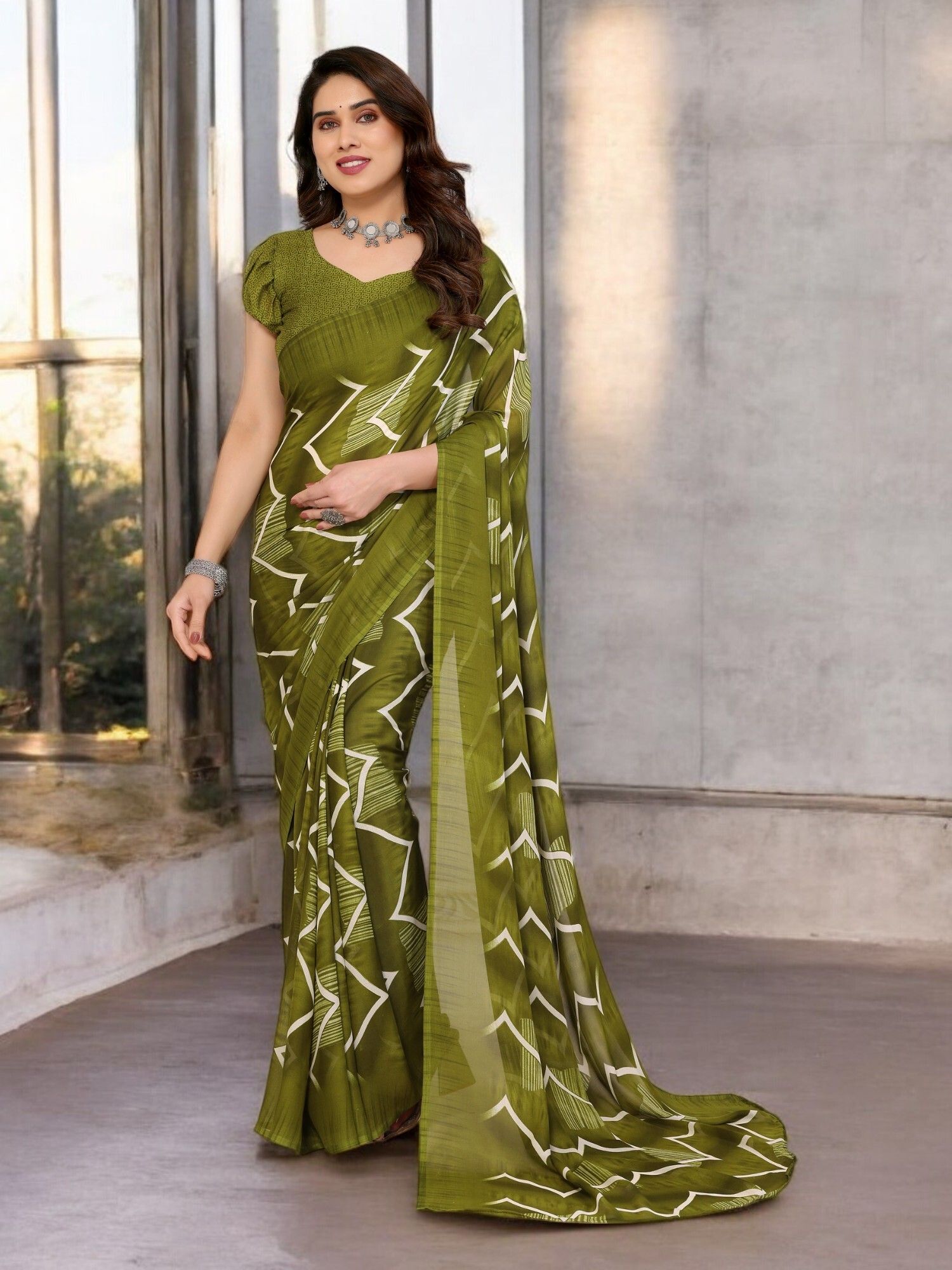 the urban diva Printed Bollywood Georgette Saree-picture-13