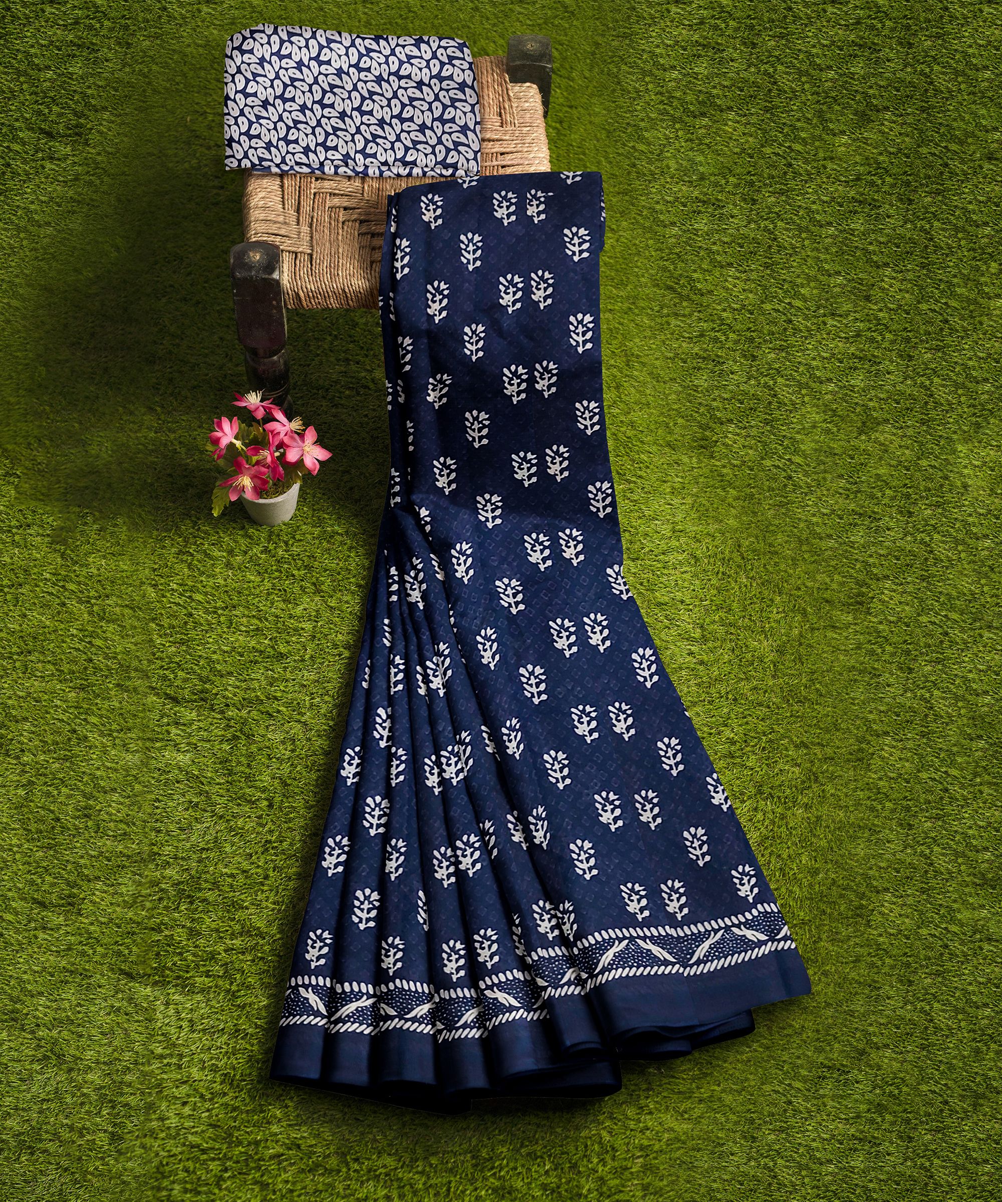 lovwear Printed Daily Wear Pure Cotton Saree-picture-16