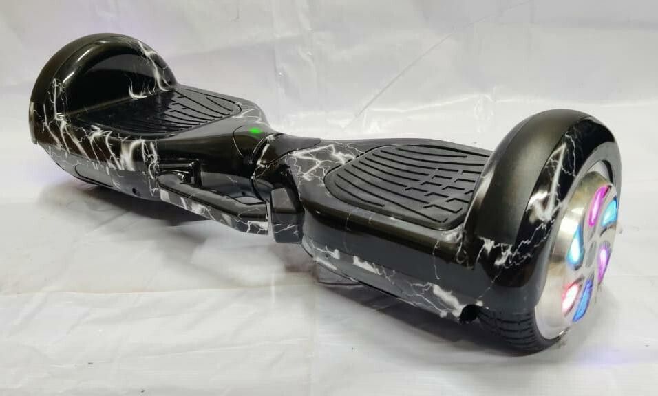 Trendy & Stylish Electric Hoverboard Drifter with 36 v 360degree rotate-Black HoverBoard Scooter-image-13