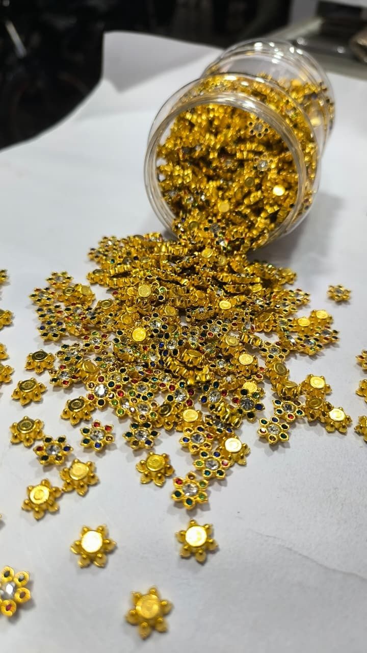 malaikah Multicolor Floral Designer Stone Golden Decorative Button-100GM APPROX 144PCS Golden Sequins-picture-28