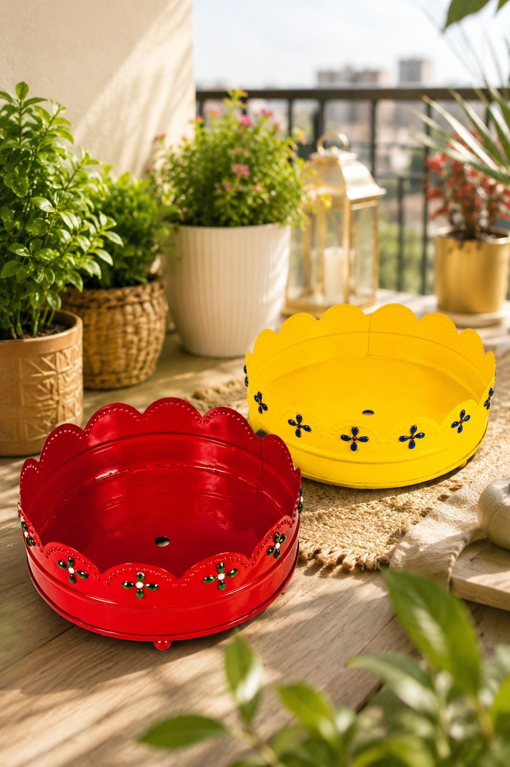the urban home Round Metal Gift Hamper Tray Decorative Basket for Dry Fruits & Gifts Tray Serving Set-picture-31