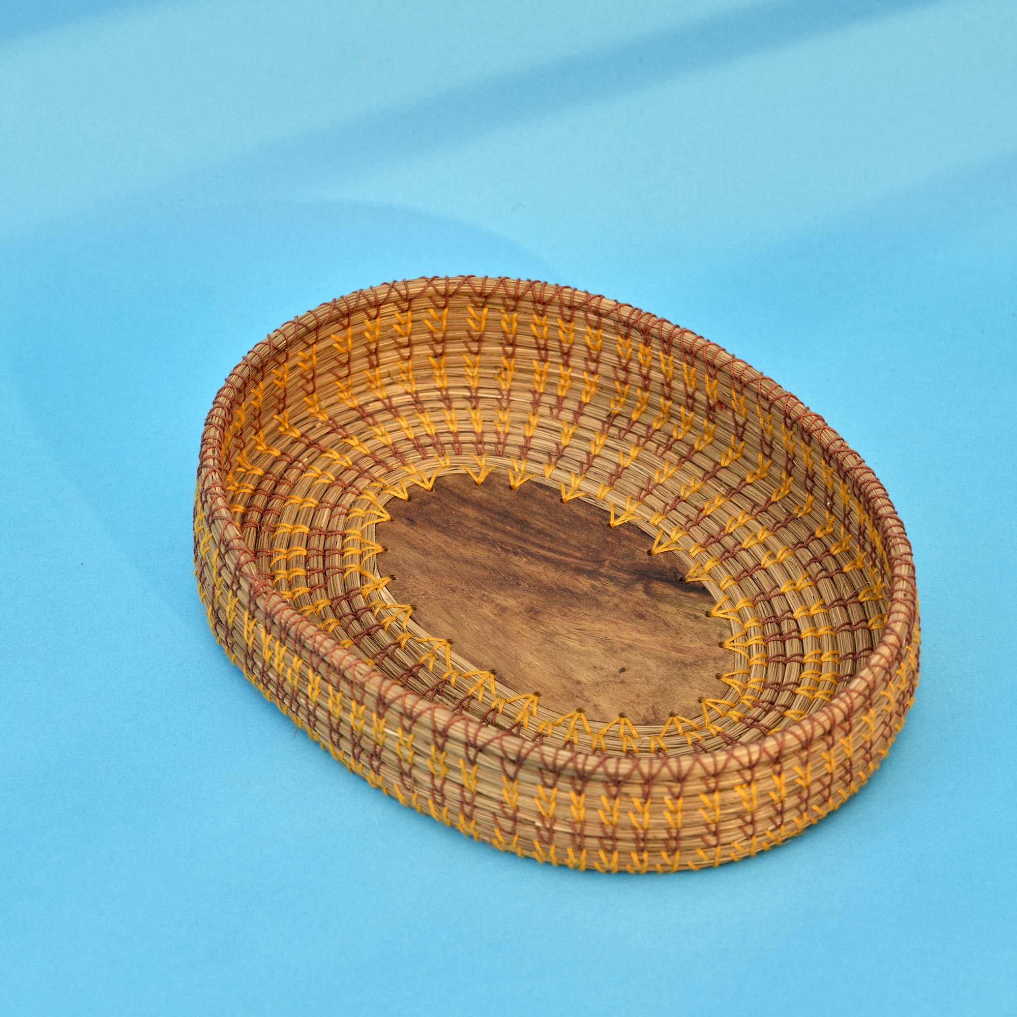 saras aajeevika 8x12 Inch Pine Needle Handmade Multipurpose Serving Tray Storage Basket Tray Serving Set-picture-19