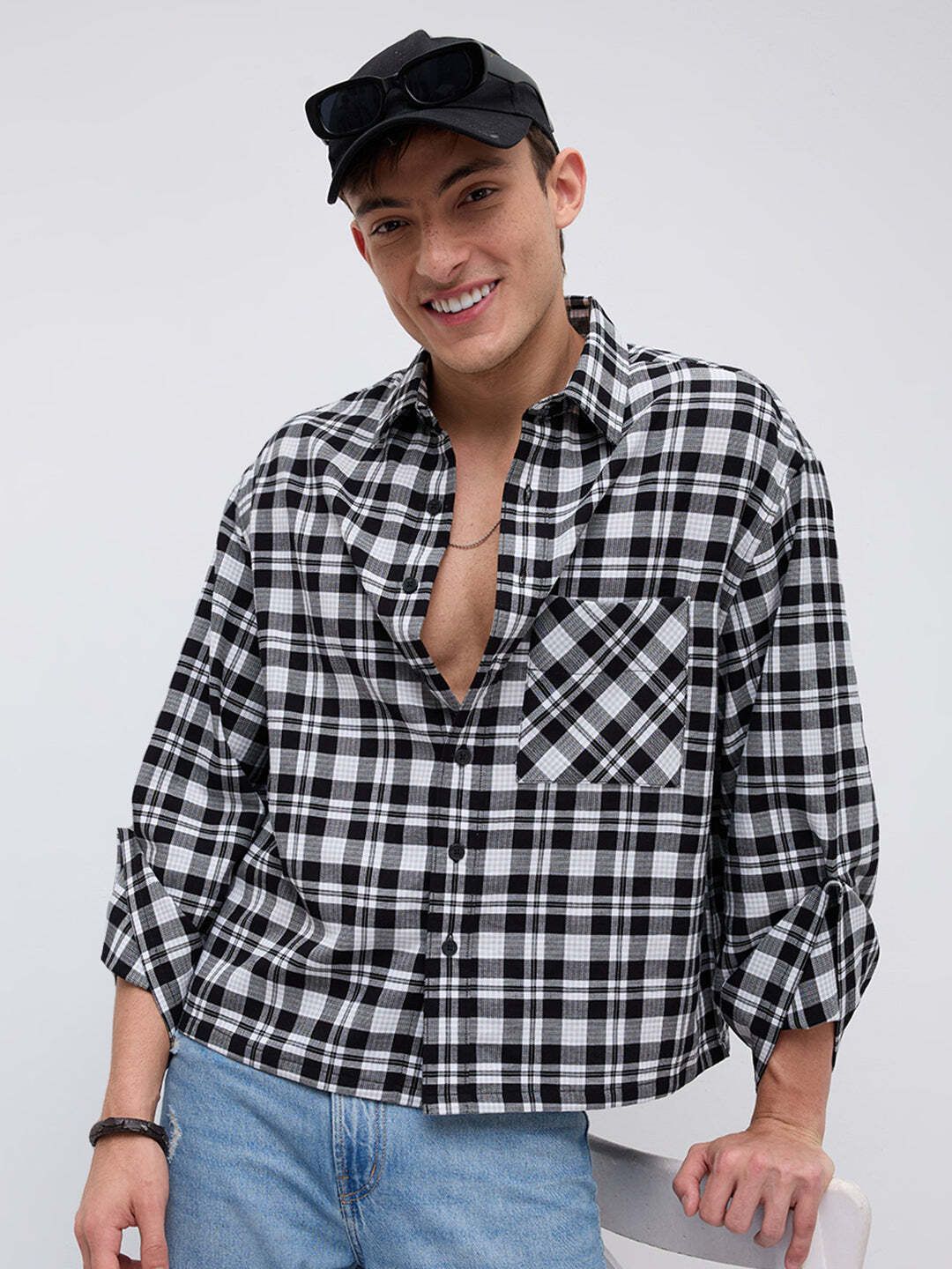vastrado Men Regular Fit Checkered Cut Away Collar Casual Shirt-picture-27