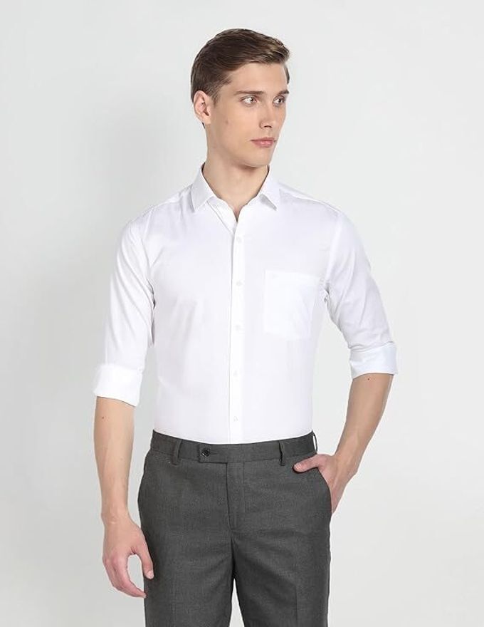 Men Regular Fit Solid Spread Collar Casual Shirt-image-11