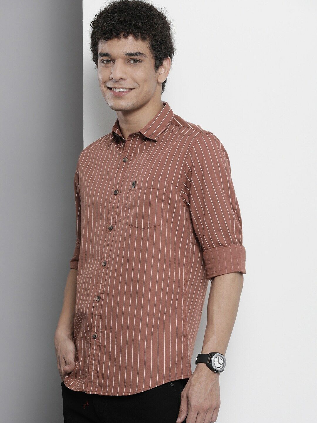 the indian garage co. Men Slim Fit Striped Cut Away Collar Casual Shirt-picture-12
