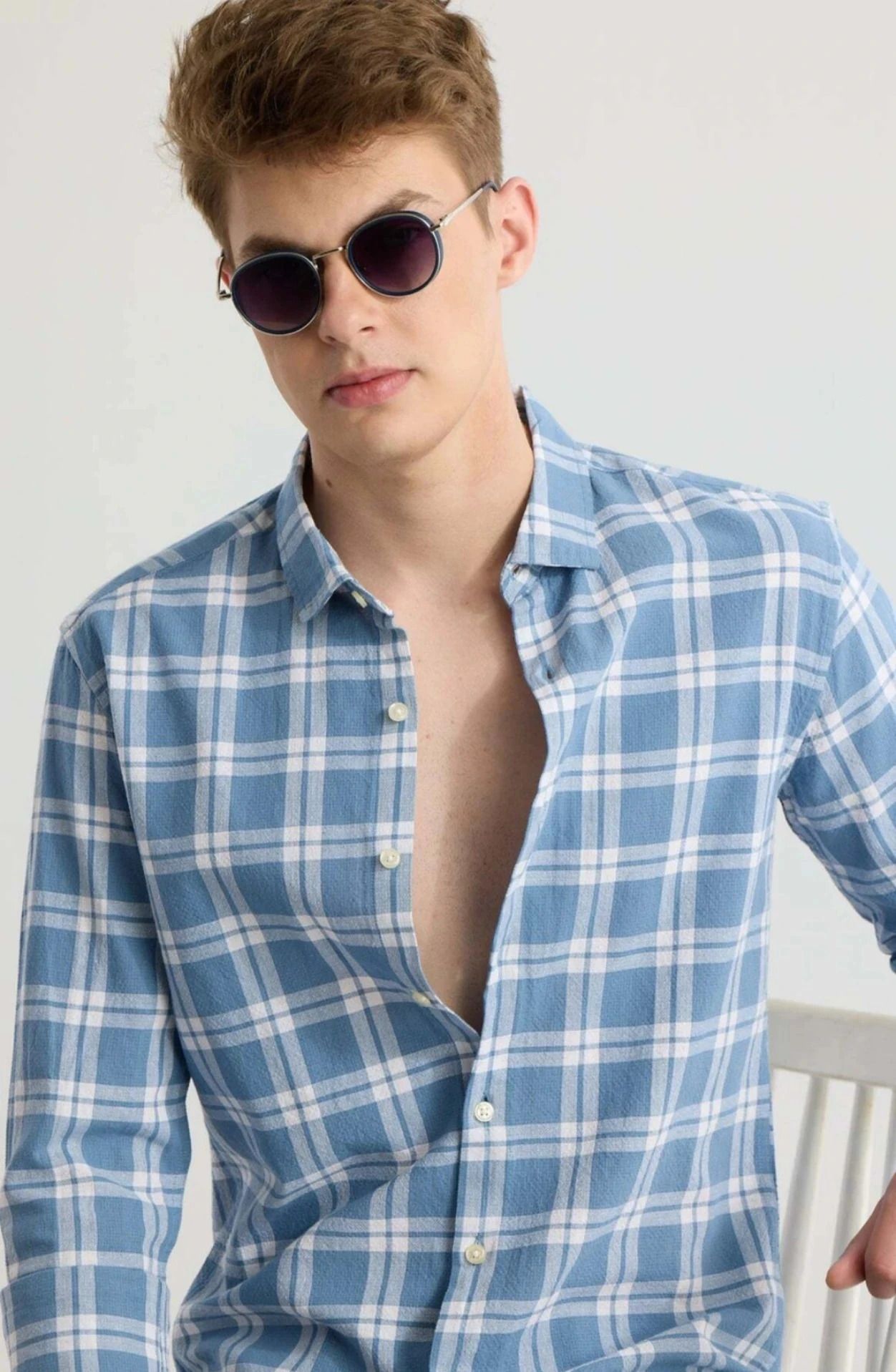 Men Slim Fit Checkered Spread Collar Casual Shirt