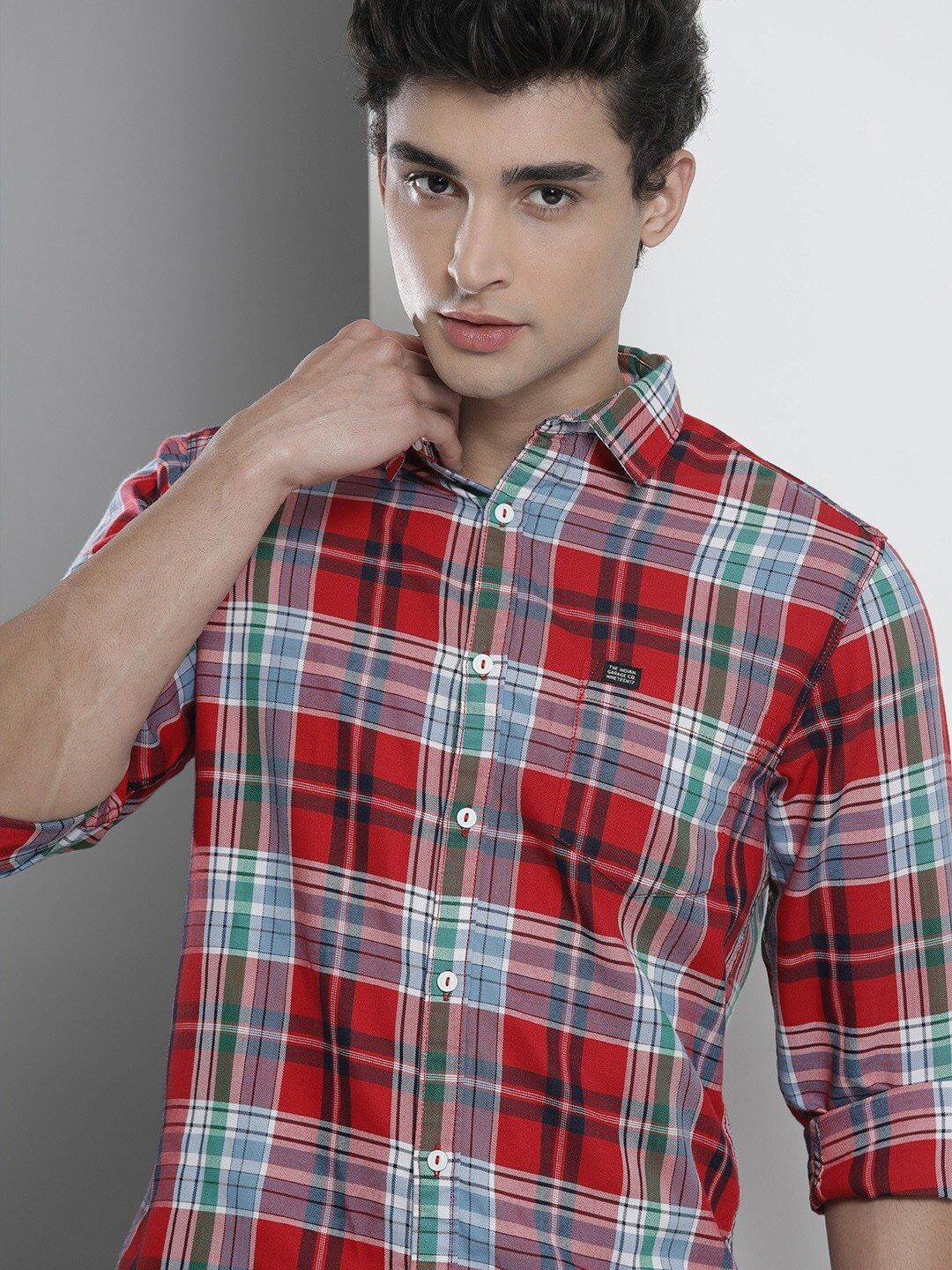 the indian garage co. Men Slim Fit Checkered Spread Collar Casual Shirt-picture-32