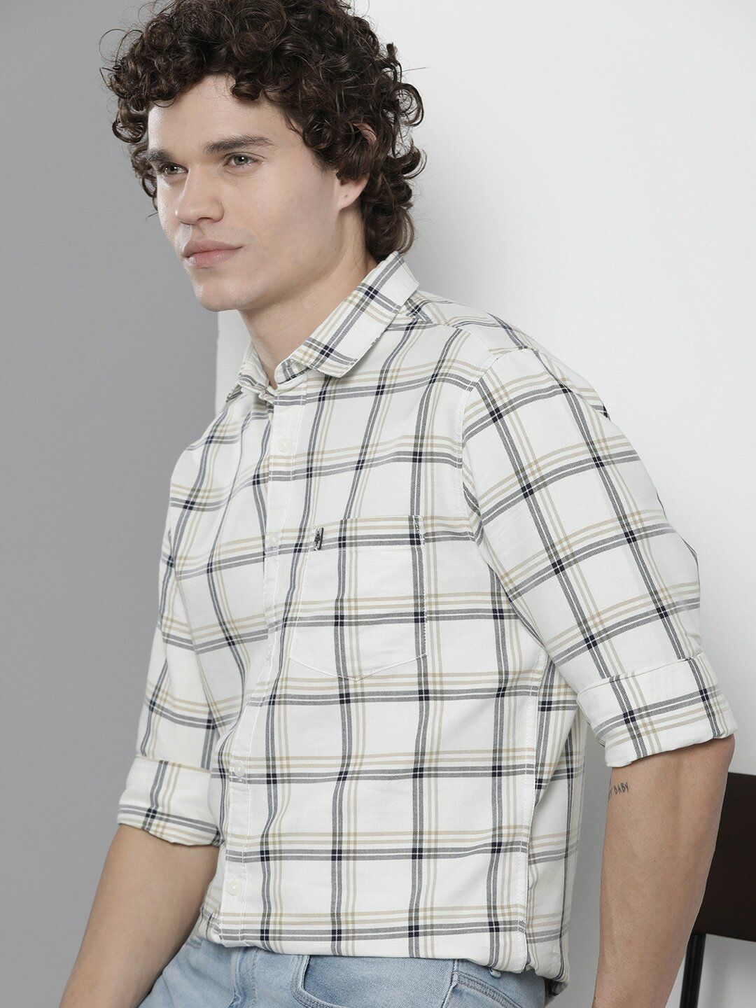 the indian garage co. Men Regular Fit Checkered Cut Away Collar Casual Shirt-picture-13