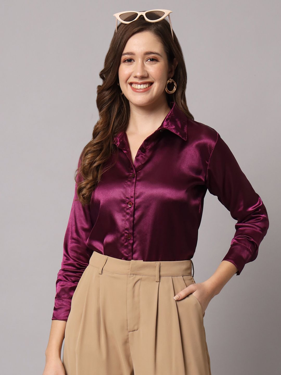 Women Regular Fit Solid Spread Collar Casual Shirt