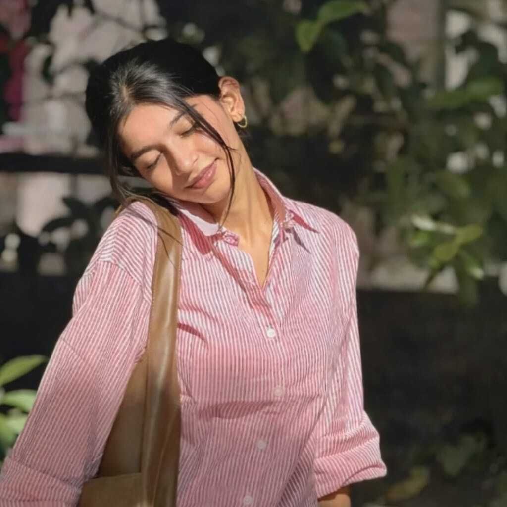 Women Relaxed Fit Fit Striped Casual Shirt