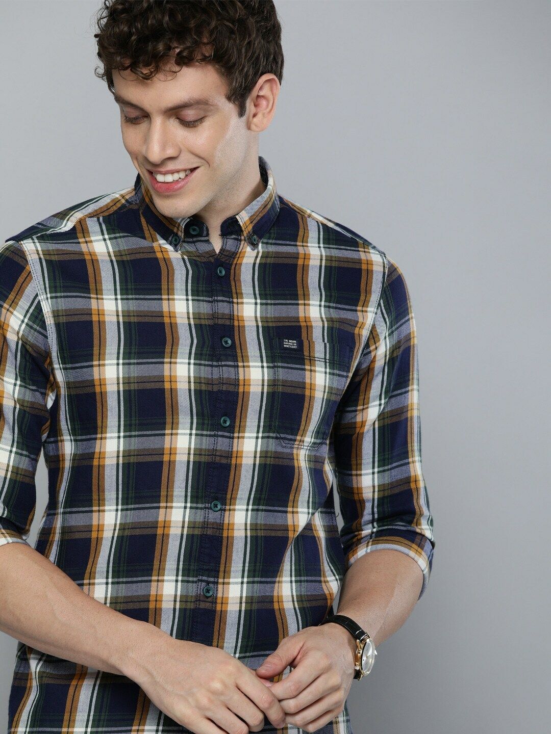 the indian garage co. Men Slim Fit Checkered Spread Collar Casual Shirt-picture-20