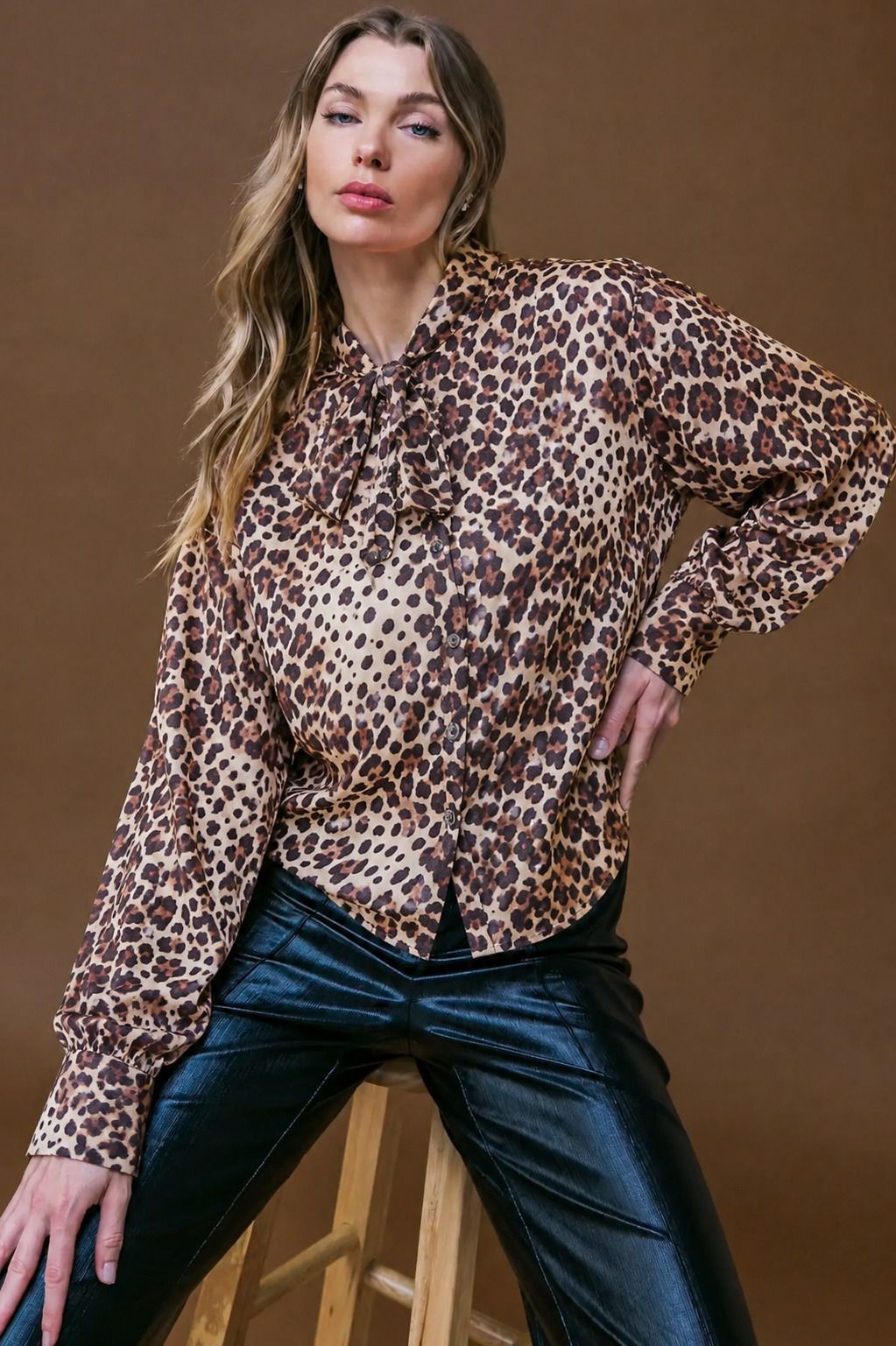 j turritopsis Women Regular Fit Animal Print Tie up Collar Casual Shirt-picture-15