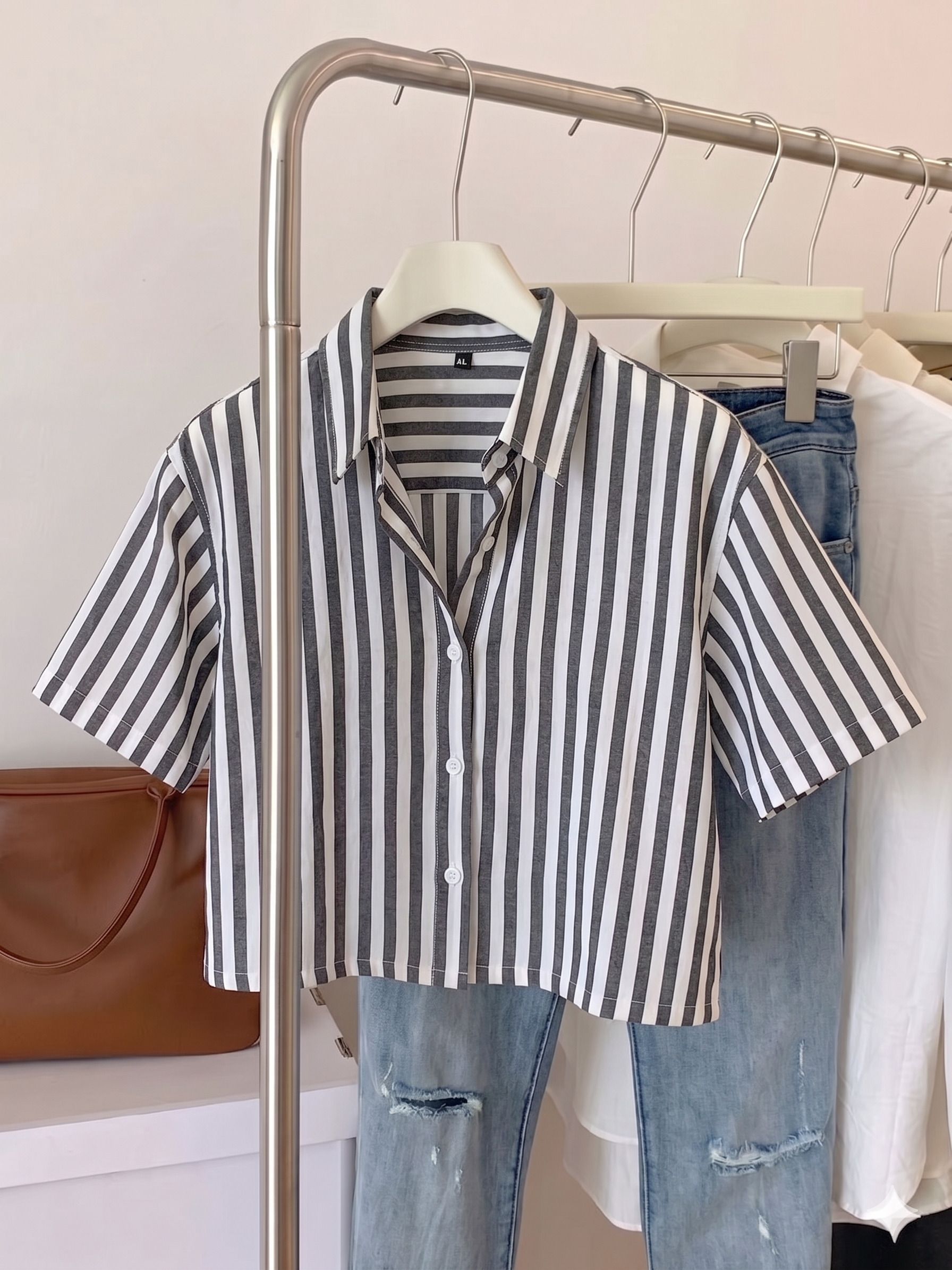 Women Relaxed Fit Fit Striped Spread Collar Casual Shirt-image-29